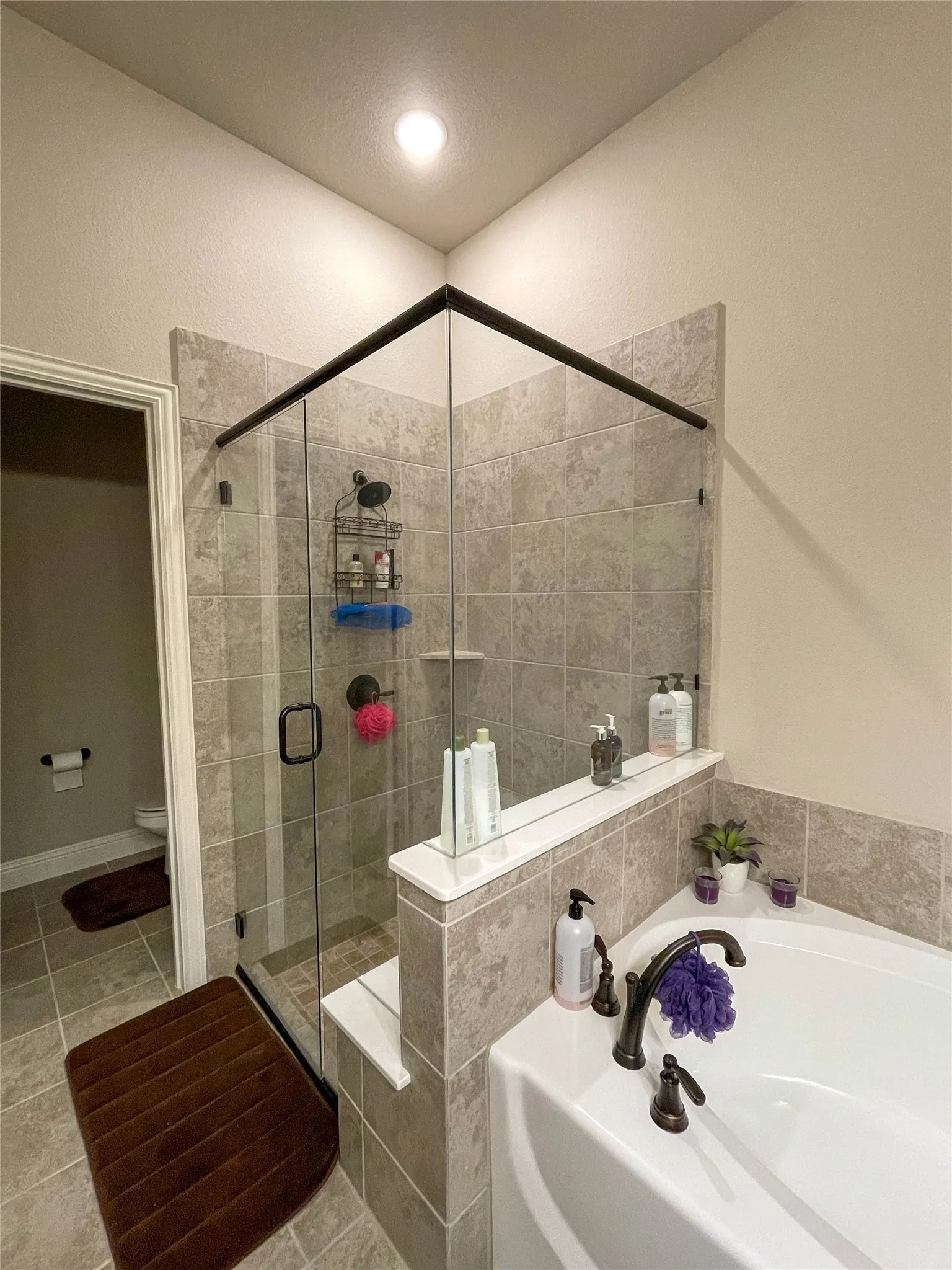 Single Family Residence For Sale in Tarrant County , 4100 Snowberry Lane, Fort Worth, Texas 76036, 4 Bedroom, 3 Bathroom, 2 Garage spaces, 2,745 Sqft, built in 2019, mls#21397020, Real Estate Agent in Fort Worth, Homes For Sale in Tarrant county, Homes For Sale in Fort Worth, Realtor in Fort Worth Texas, Real Estate Brokerage Independent Realty Texas, Luminita Cordes Realtor