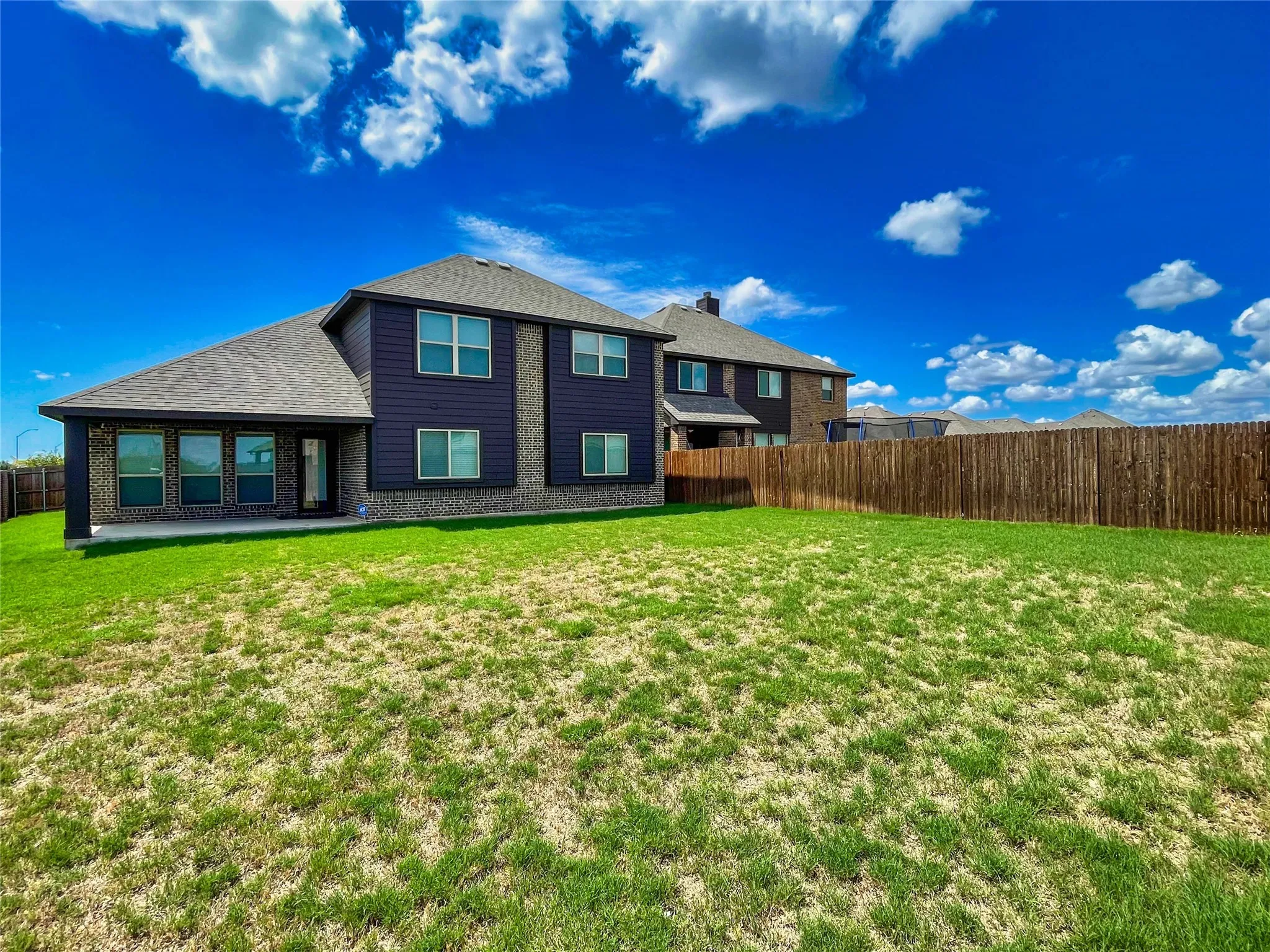 Single Family Residence For Sale in Tarrant County , 4100 Snowberry Lane, Fort Worth, Texas 76036, 4 Bedroom, 3 Bathroom, 2 Garage spaces, 2,745 Sqft, built in 2019, mls#21397020, Real Estate Agent in Fort Worth, Homes For Sale in Tarrant county, Homes For Sale in Fort Worth, Realtor in Fort Worth Texas, Real Estate Brokerage Independent Realty Texas, Luminita Cordes Realtor