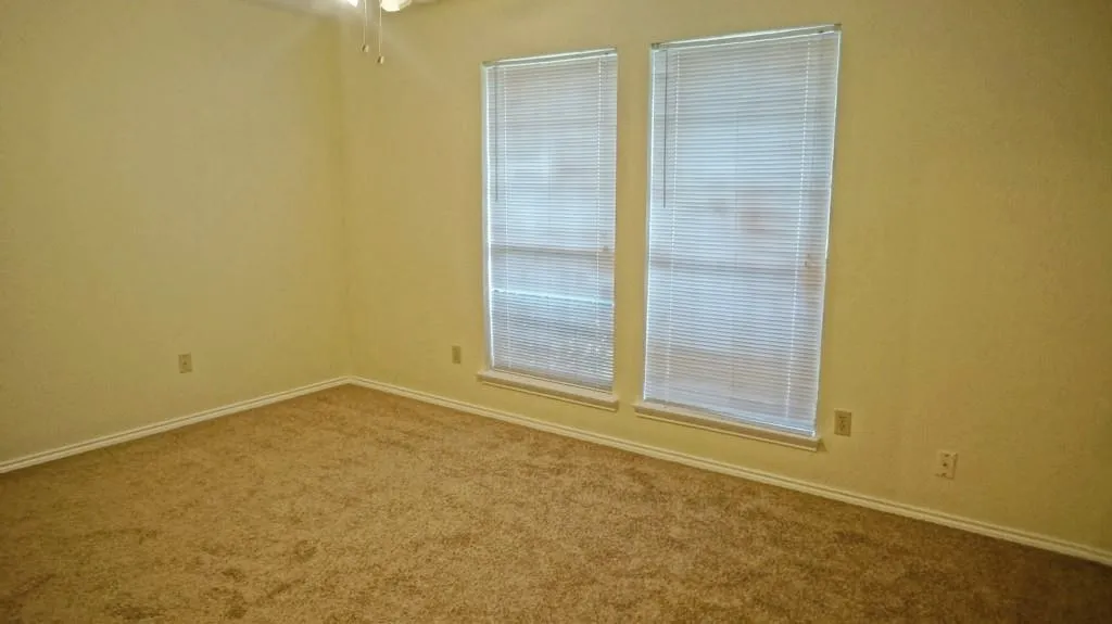 Duplex For Sale in Tarrant County , 1904 Crooked Lane, Fort Worth, Texas 76112, 5 Bedroom, 4 Bathroom, 4 Garage spaces, 0 Sqft, built in 1983, mls#21398261, Real Estate Agent in Fort Worth, Homes For Sale in Tarrant county, Homes For Sale in Fort Worth, Realtor in Fort Worth Texas, Real Estate Brokerage Independent Realty Texas, Luminita Cordes Realtor