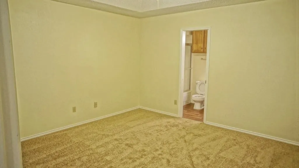 Duplex For Sale in Tarrant County , 1904 Crooked Lane, Fort Worth, Texas 76112, 5 Bedroom, 4 Bathroom, 4 Garage spaces, 0 Sqft, built in 1983, mls#21398261, Real Estate Agent in Fort Worth, Homes For Sale in Tarrant county, Homes For Sale in Fort Worth, Realtor in Fort Worth Texas, Real Estate Brokerage Independent Realty Texas, Luminita Cordes Realtor