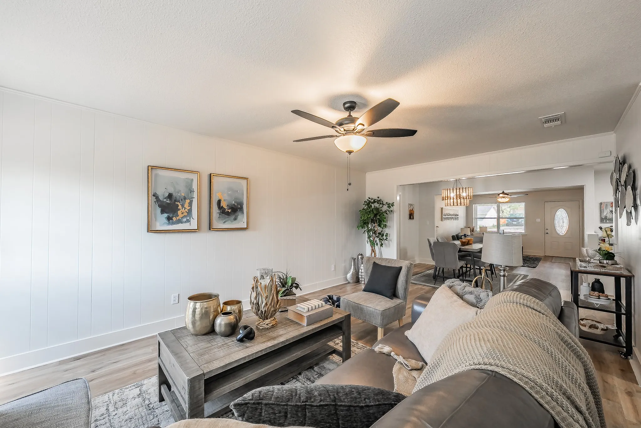 Single Family Residence For Sale in Tarrant County , 7117 Payte Lane, North Richland Hills, Texas 76182, 5 Bedroom, 3 Bathroom, 1 Garage spaces, 1,919 Sqft, built in 1971, mls#21393769, Real Estate Agent in North Richland Hills, Homes For Sale in Tarrant county, Homes For Sale in North Richland Hills, Realtor in North Richland Hills Texas, Real Estate Brokerage Independent Realty Texas, Luminita Cordes Realtor