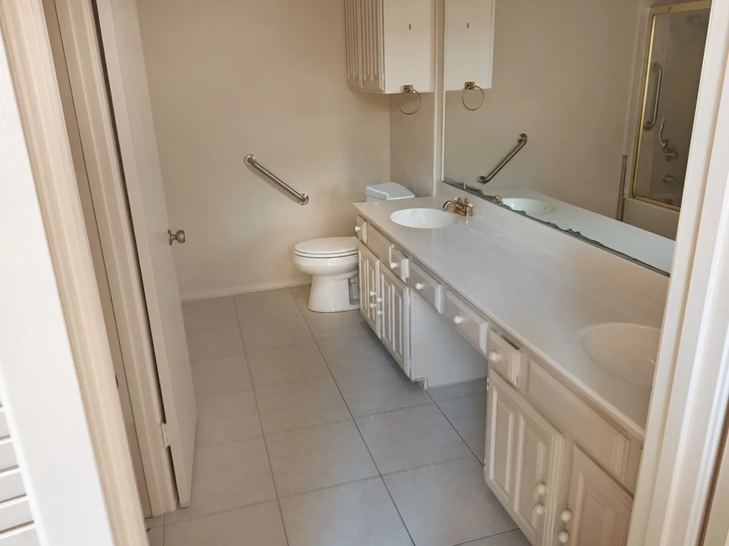 Single Family Residence For Sale in Collin County , 2120 Valley Forge Drive, Plano, Texas 75075, 3 Bedroom, 3 Bathroom, 2 Garage spaces, 2,210 Sqft, built in 1977, mls#21398435, Real Estate Agent in Plano, Homes For Sale in Collin county, Homes For Sale in Plano, Realtor in Plano Texas, Real Estate Brokerage Independent Realty Texas, Luminita Cordes Realtor