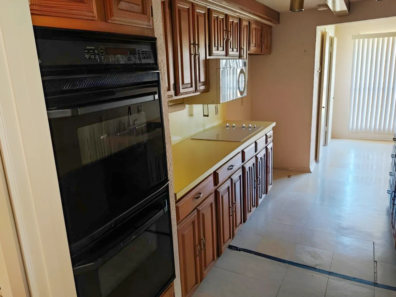 Single Family Residence For Sale in Collin County , 2120 Valley Forge Drive, Plano, Texas 75075, 3 Bedroom, 3 Bathroom, 2 Garage spaces, 2,210 Sqft, built in 1977, mls#21398435, Real Estate Agent in Plano, Homes For Sale in Collin county, Homes For Sale in Plano, Realtor in Plano Texas, Real Estate Brokerage Independent Realty Texas, Luminita Cordes Realtor