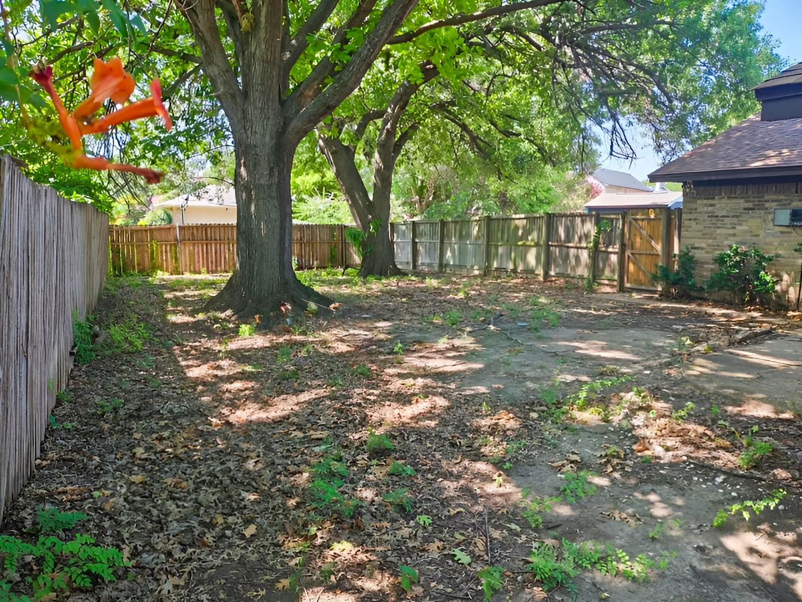 Single Family Residence For Sale in Collin County , 2120 Valley Forge Drive, Plano, Texas 75075, 3 Bedroom, 3 Bathroom, 2 Garage spaces, 2,210 Sqft, built in 1977, mls#21398435, Real Estate Agent in Plano, Homes For Sale in Collin county, Homes For Sale in Plano, Realtor in Plano Texas, Real Estate Brokerage Independent Realty Texas, Luminita Cordes Realtor
