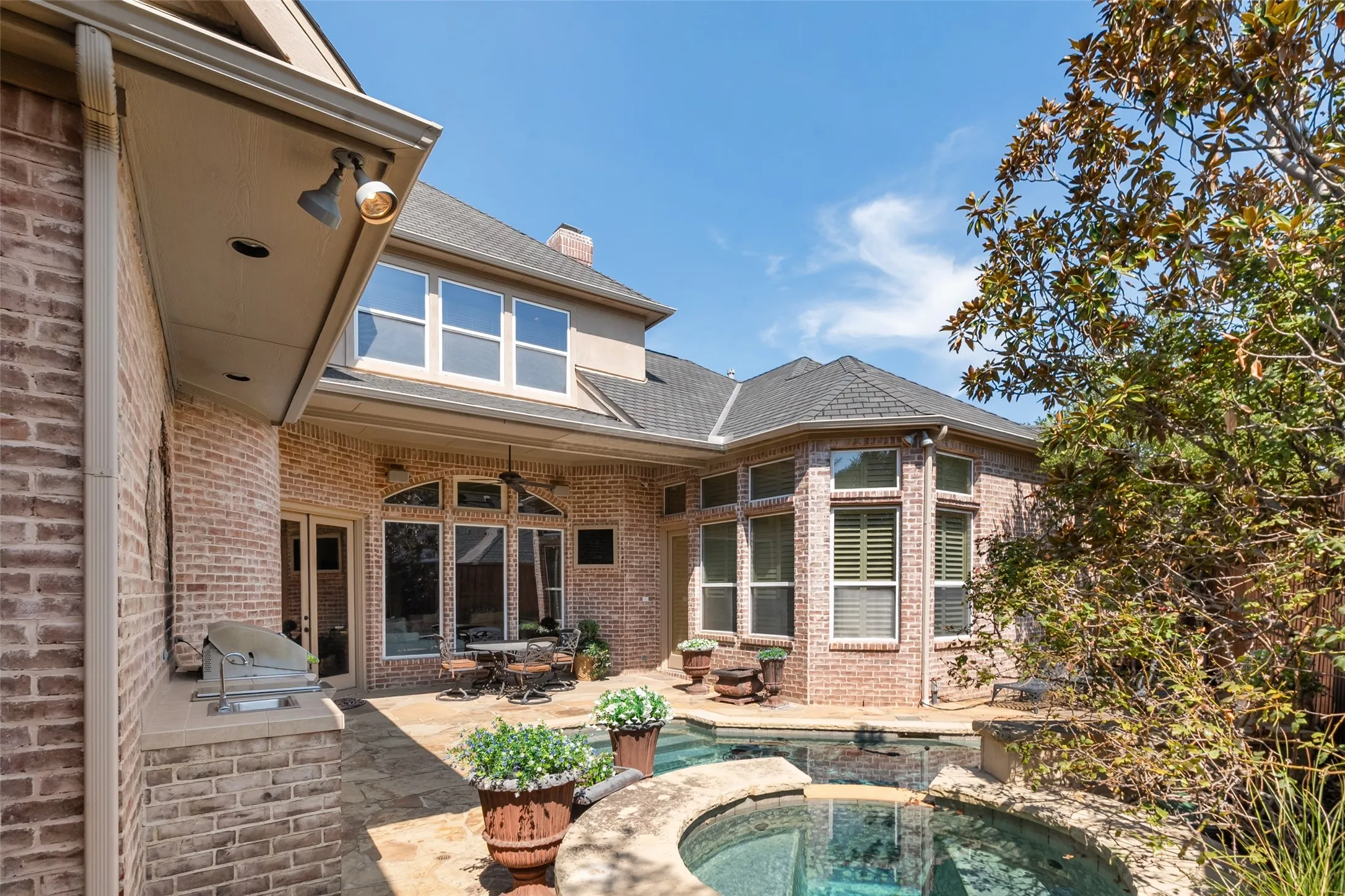 Single Family Residence For Sale in Dallas County , 12010 Edgestone Road, Dallas, Texas 75230, 3 Bedroom, 5 Bathroom, 2 Garage spaces, 4,491 Sqft, built in 2000, mls#21396936, Real Estate Agent in Dallas, Homes For Sale in Dallas county, Homes For Sale in Dallas, Realtor in Dallas Texas, Real Estate Brokerage Independent Realty Texas, Luminita Cordes Realtor