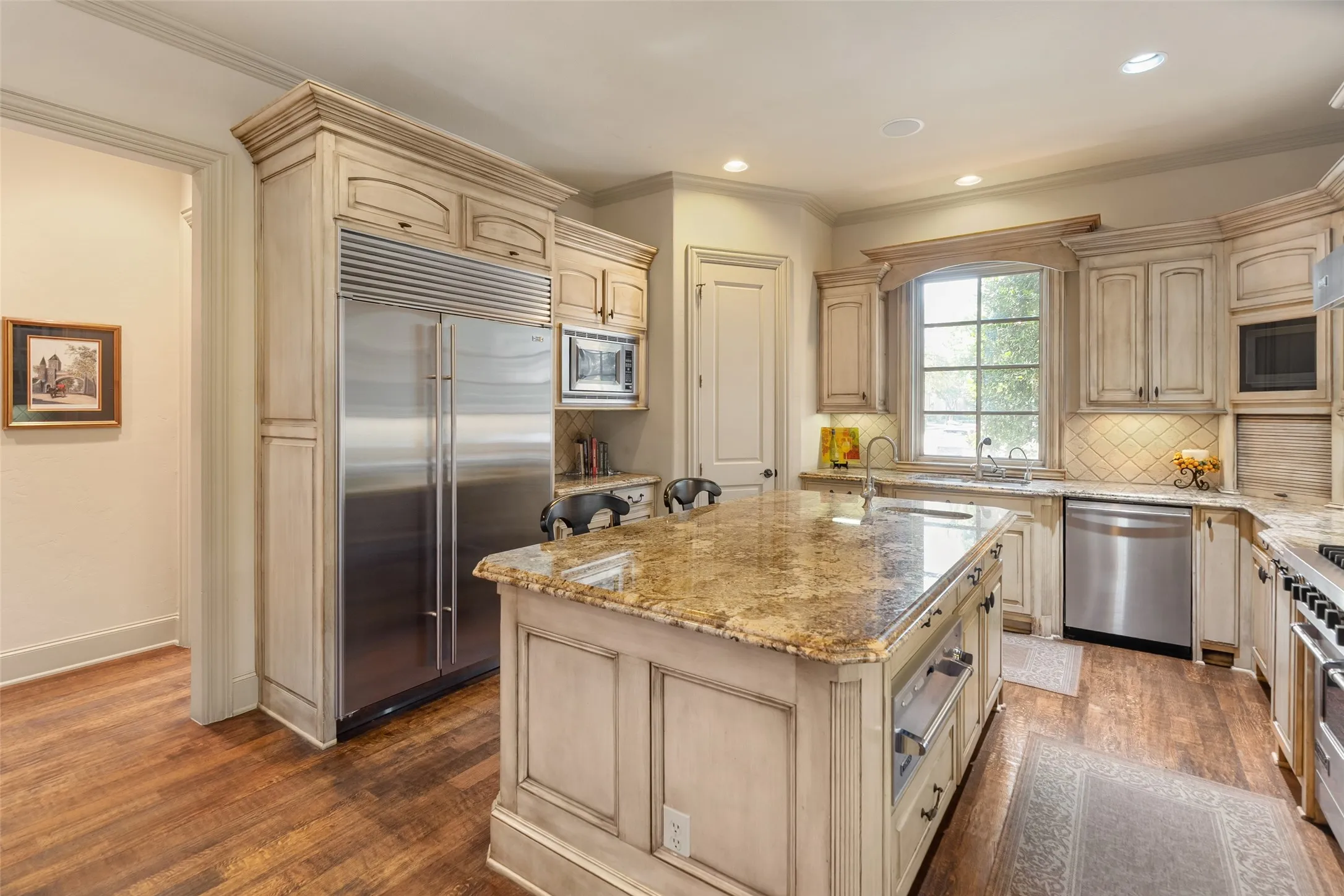Single Family Residence For Sale in Dallas County , 12010 Edgestone Road, Dallas, Texas 75230, 3 Bedroom, 5 Bathroom, 2 Garage spaces, 4,491 Sqft, built in 2000, mls#21396936, Real Estate Agent in Dallas, Homes For Sale in Dallas county, Homes For Sale in Dallas, Realtor in Dallas Texas, Real Estate Brokerage Independent Realty Texas, Luminita Cordes Realtor