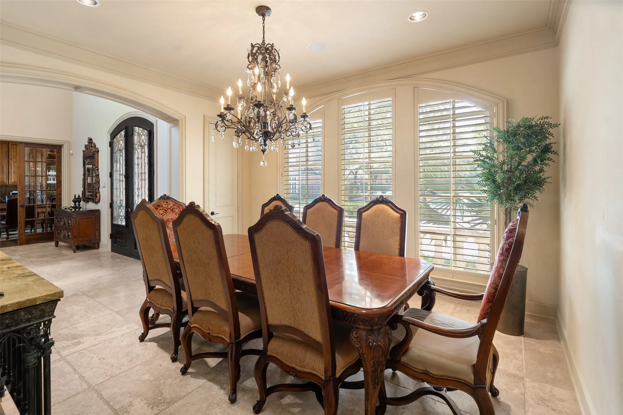 Single Family Residence For Sale in Dallas County , 12010 Edgestone Road, Dallas, Texas 75230, 3 Bedroom, 5 Bathroom, 2 Garage spaces, 4,491 Sqft, built in 2000, mls#21396936, Real Estate Agent in Dallas, Homes For Sale in Dallas county, Homes For Sale in Dallas, Realtor in Dallas Texas, Real Estate Brokerage Independent Realty Texas, Luminita Cordes Realtor