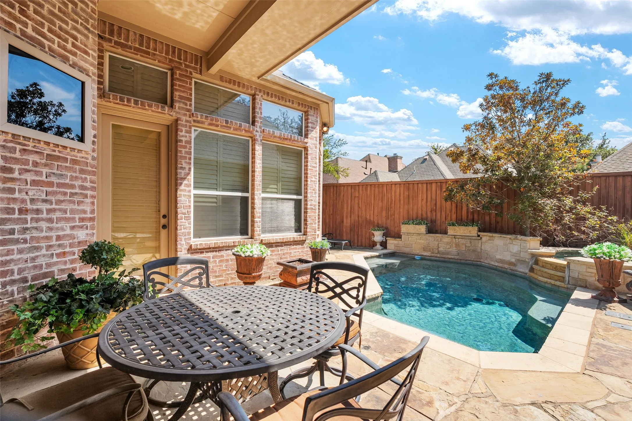 Single Family Residence For Sale in Dallas County , 12010 Edgestone Road, Dallas, Texas 75230, 3 Bedroom, 5 Bathroom, 2 Garage spaces, 4,491 Sqft, built in 2000, mls#21396936, Real Estate Agent in Dallas, Homes For Sale in Dallas county, Homes For Sale in Dallas, Realtor in Dallas Texas, Real Estate Brokerage Independent Realty Texas, Luminita Cordes Realtor