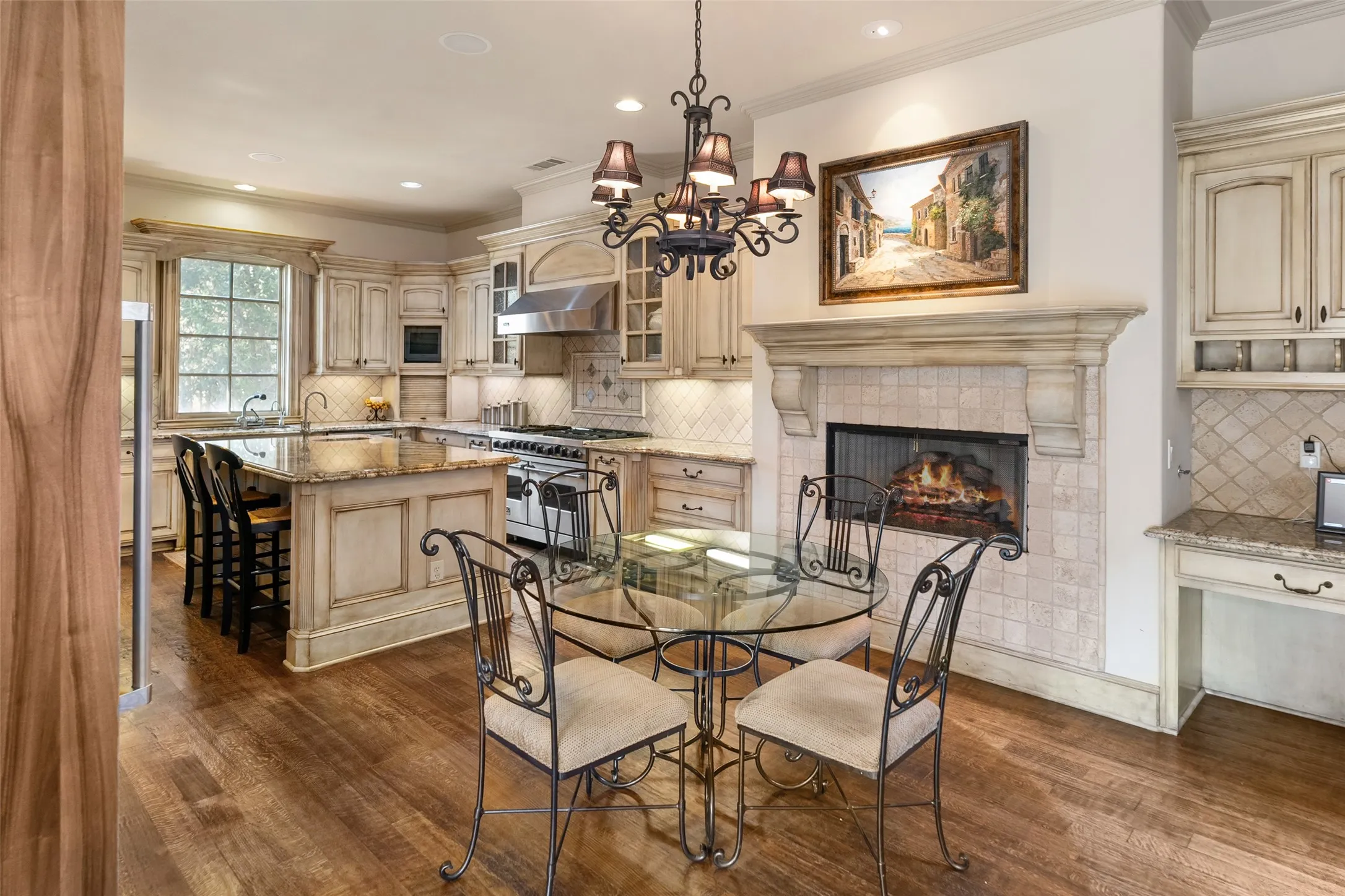Single Family Residence For Sale in Dallas County , 12010 Edgestone Road, Dallas, Texas 75230, 3 Bedroom, 5 Bathroom, 2 Garage spaces, 4,491 Sqft, built in 2000, mls#21396936, Real Estate Agent in Dallas, Homes For Sale in Dallas county, Homes For Sale in Dallas, Realtor in Dallas Texas, Real Estate Brokerage Independent Realty Texas, Luminita Cordes Realtor