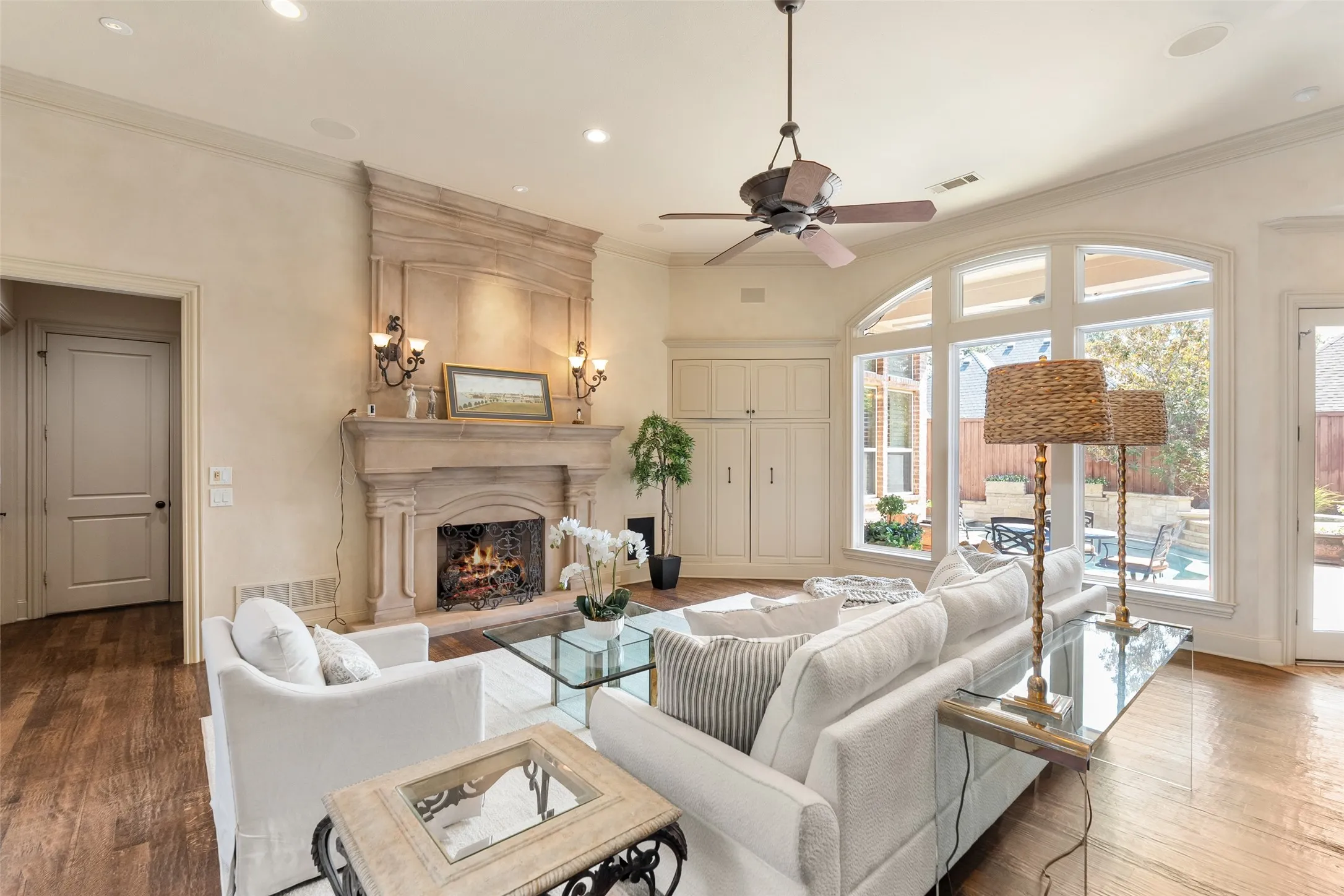 Single Family Residence For Sale in Dallas County , 12010 Edgestone Road, Dallas, Texas 75230, 3 Bedroom, 5 Bathroom, 2 Garage spaces, 4,491 Sqft, built in 2000, mls#21396936, Real Estate Agent in Dallas, Homes For Sale in Dallas county, Homes For Sale in Dallas, Realtor in Dallas Texas, Real Estate Brokerage Independent Realty Texas, Luminita Cordes Realtor