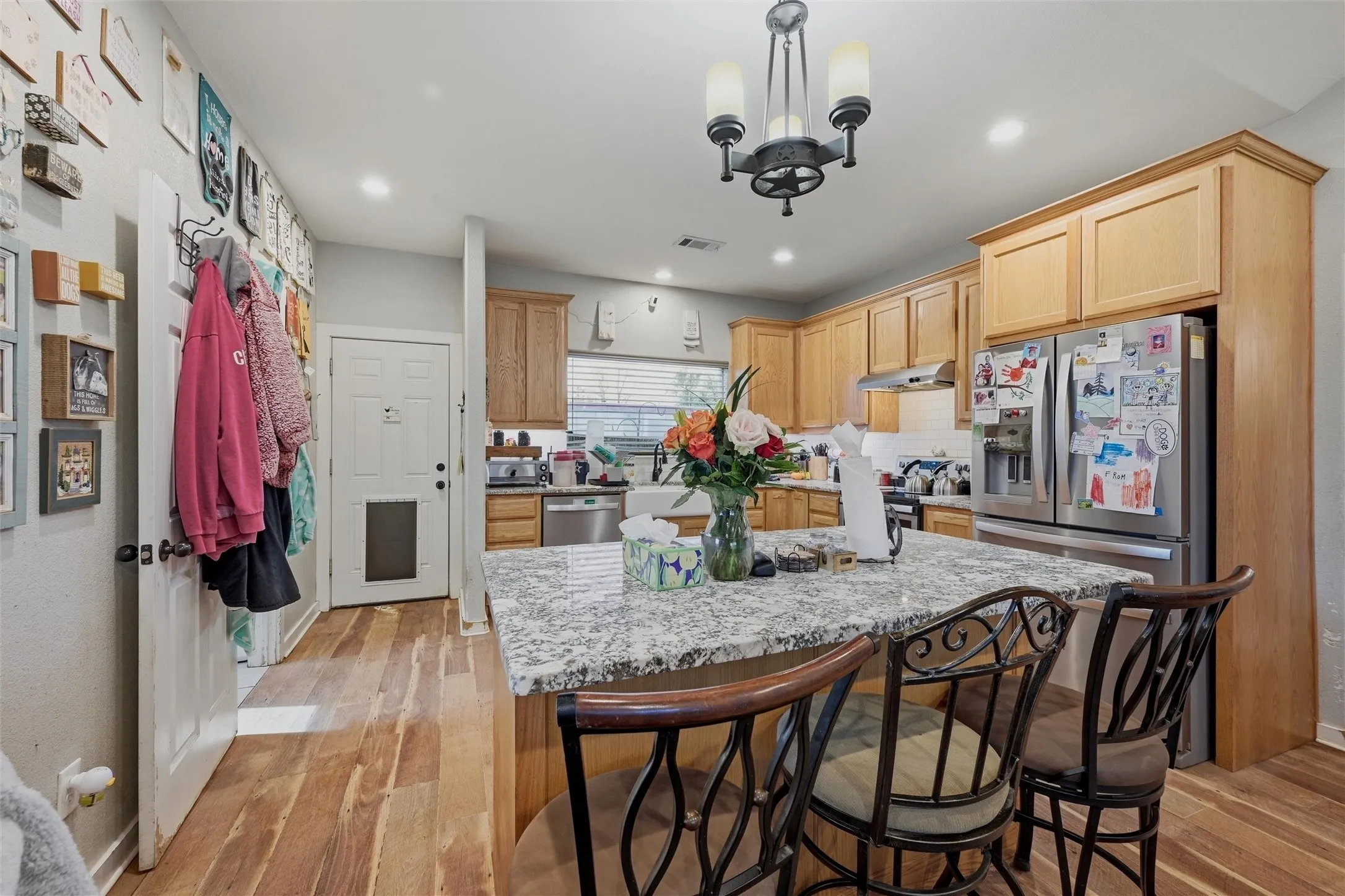 Single Family Residence For Sale in Grayson County , 812 Quail Creek Circle, Pottsboro, Texas 75076, 2 Bedroom, 2 Bathroom, 2 Garage spaces, 1,075 Sqft, built in 2019, mls#21398448, Real Estate Agent in Pottsboro, Homes For Sale in Grayson county, Homes For Sale in Pottsboro, Realtor in Pottsboro Texas, Real Estate Brokerage Independent Realty Texas, Luminita Cordes Realtor