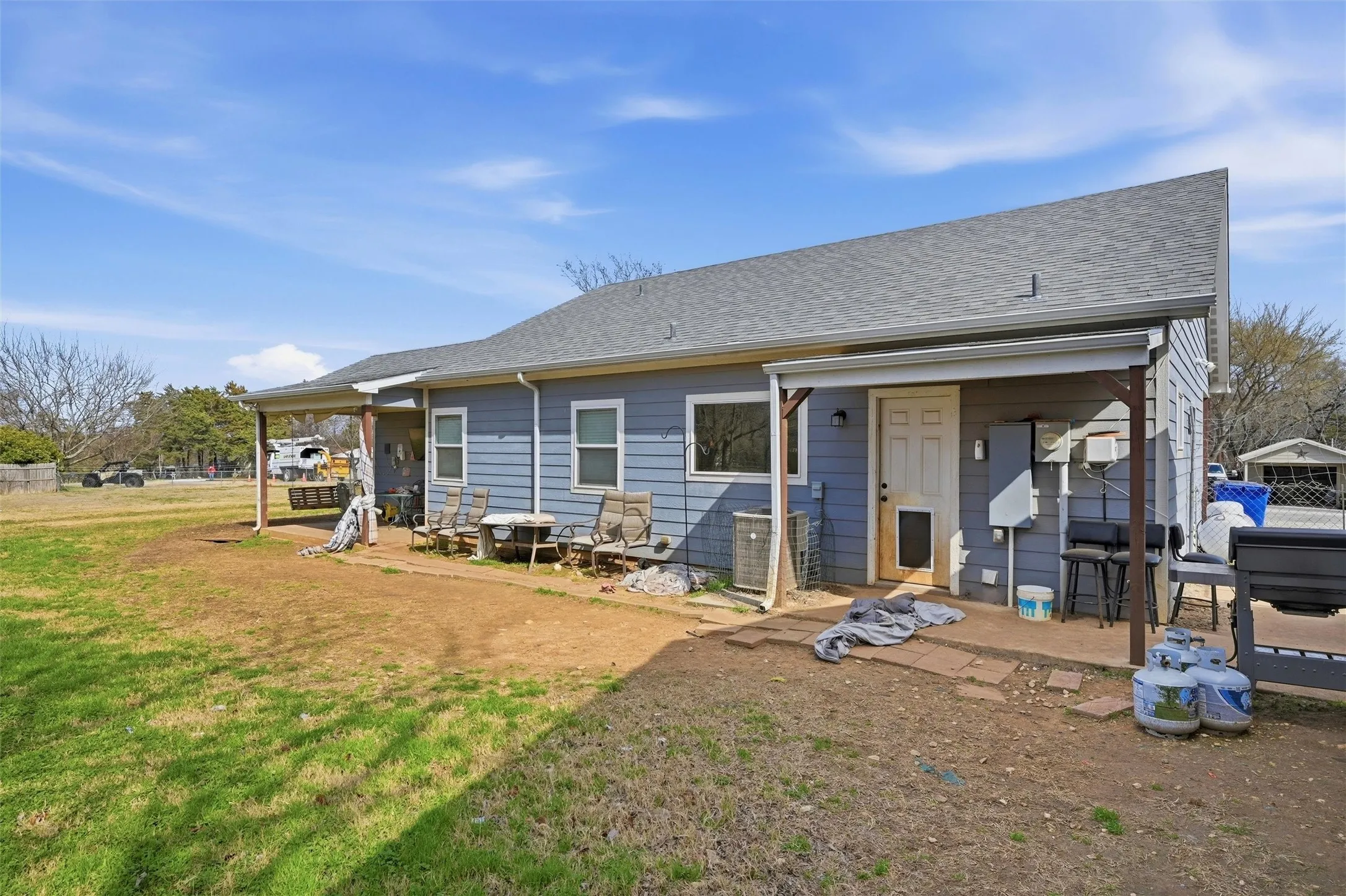 Single Family Residence For Sale in Grayson County , 812 Quail Creek Circle, Pottsboro, Texas 75076, 2 Bedroom, 2 Bathroom, 2 Garage spaces, 1,075 Sqft, built in 2019, mls#21398448, Real Estate Agent in Pottsboro, Homes For Sale in Grayson county, Homes For Sale in Pottsboro, Realtor in Pottsboro Texas, Real Estate Brokerage Independent Realty Texas, Luminita Cordes Realtor