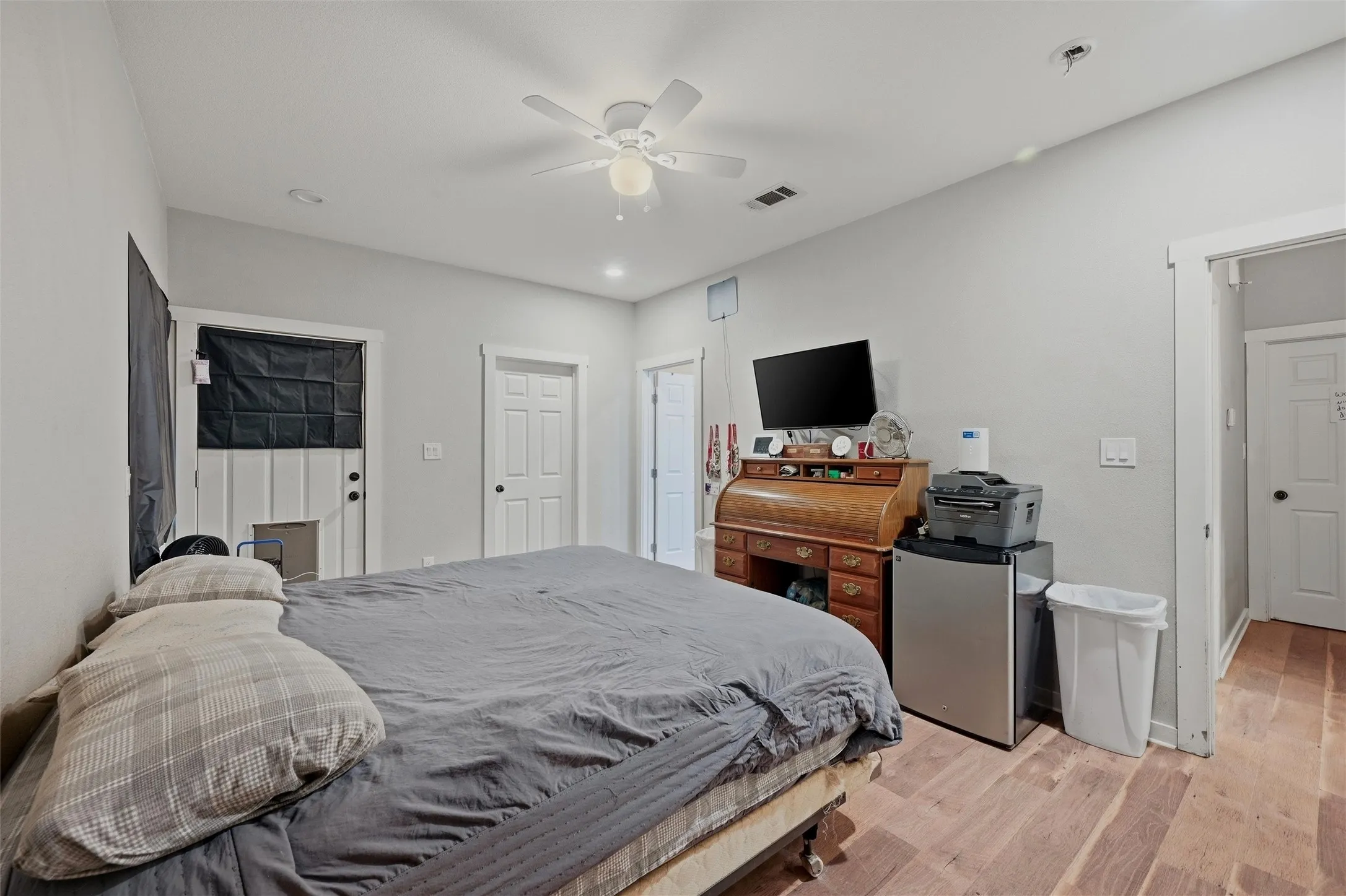 Single Family Residence For Sale in Grayson County , 812 Quail Creek Circle, Pottsboro, Texas 75076, 2 Bedroom, 2 Bathroom, 2 Garage spaces, 1,075 Sqft, built in 2019, mls#21398448, Real Estate Agent in Pottsboro, Homes For Sale in Grayson county, Homes For Sale in Pottsboro, Realtor in Pottsboro Texas, Real Estate Brokerage Independent Realty Texas, Luminita Cordes Realtor