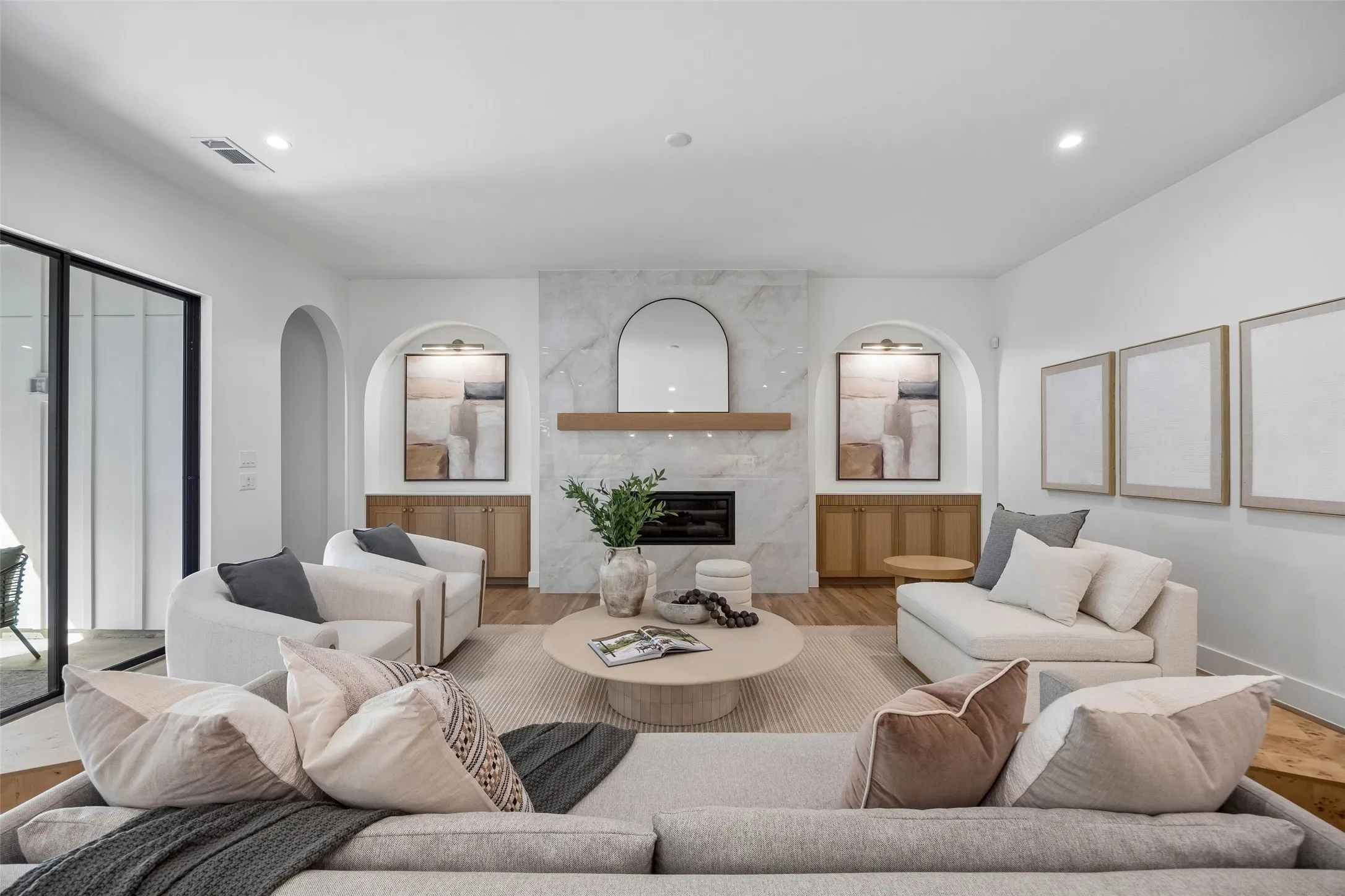 Single Family Residence For Sale in Dallas County , 6140 Sudbury Drive, Dallas, Texas 75214, 5 Bedroom, 6 Bathroom, 2 Garage spaces, 4,593 Sqft, built in 2026, mls#21393411, Real Estate Agent in Dallas, Homes For Sale in Dallas county, Homes For Sale in Dallas, Realtor in Dallas Texas, Real Estate Brokerage Independent Realty Texas, Luminita Cordes Realtor