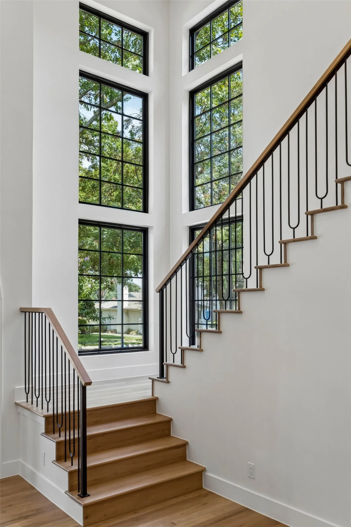 Single Family Residence For Sale in Dallas County , 6140 Sudbury Drive, Dallas, Texas 75214, 5 Bedroom, 6 Bathroom, 2 Garage spaces, 4,593 Sqft, built in 2026, mls#21393411, Real Estate Agent in Dallas, Homes For Sale in Dallas county, Homes For Sale in Dallas, Realtor in Dallas Texas, Real Estate Brokerage Independent Realty Texas, Luminita Cordes Realtor