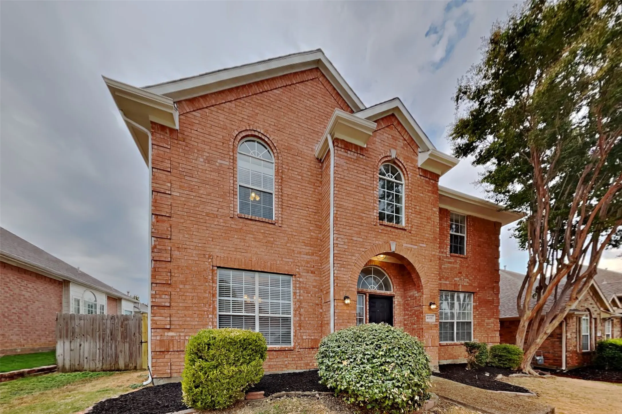 Single Family Residence For Rent in Collin County , 4408 Lansbury Lane, Plano, Texas 75093, 4 Bedroom, 3 Bathroom, 2 Garage spaces, 2,604 Sqft, built in 1998, mls#21398452, Real Estate Agent in Plano, Homes For Rent in Collin county, Homes For Rent in Plano, Realtor in Plano Texas, Real Estate Brokerage Independent Realty Texas, Luminita Cordes Realtor