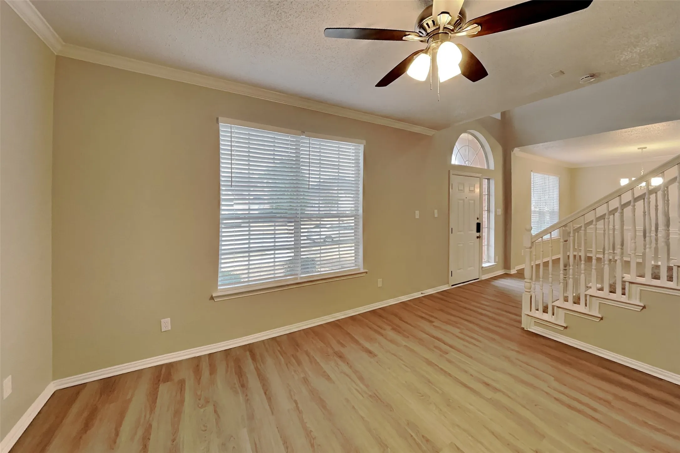 Single Family Residence For Rent in Collin County , 4408 Lansbury Lane, Plano, Texas 75093, 4 Bedroom, 3 Bathroom, 2 Garage spaces, 2,604 Sqft, built in 1998, mls#21398452, Real Estate Agent in Plano, Homes For Rent in Collin county, Homes For Rent in Plano, Realtor in Plano Texas, Real Estate Brokerage Independent Realty Texas, Luminita Cordes Realtor