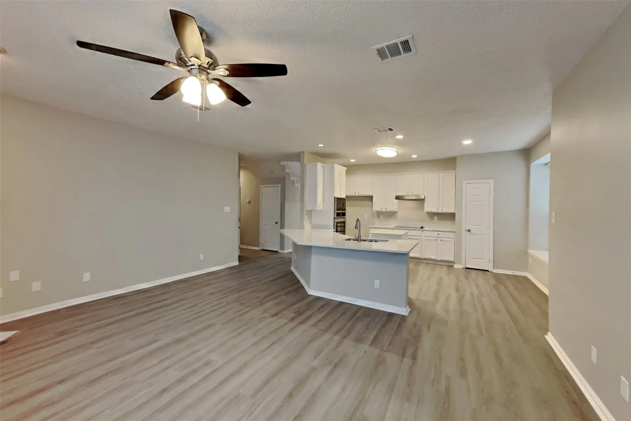 Single Family Residence For Rent in Collin County , 4408 Lansbury Lane, Plano, Texas 75093, 4 Bedroom, 3 Bathroom, 2 Garage spaces, 2,604 Sqft, built in 1998, mls#21398452, Real Estate Agent in Plano, Homes For Rent in Collin county, Homes For Rent in Plano, Realtor in Plano Texas, Real Estate Brokerage Independent Realty Texas, Luminita Cordes Realtor