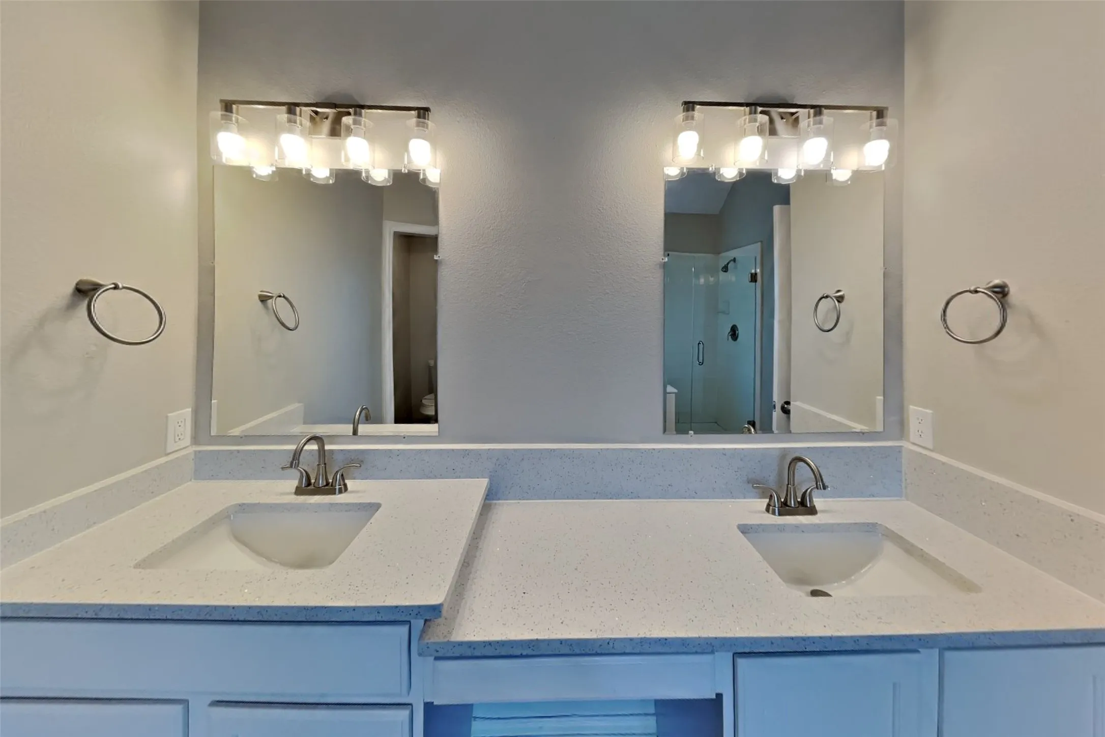 Single Family Residence For Rent in Collin County , 4408 Lansbury Lane, Plano, Texas 75093, 4 Bedroom, 3 Bathroom, 2 Garage spaces, 2,604 Sqft, built in 1998, mls#21398452, Real Estate Agent in Plano, Homes For Rent in Collin county, Homes For Rent in Plano, Realtor in Plano Texas, Real Estate Brokerage Independent Realty Texas, Luminita Cordes Realtor