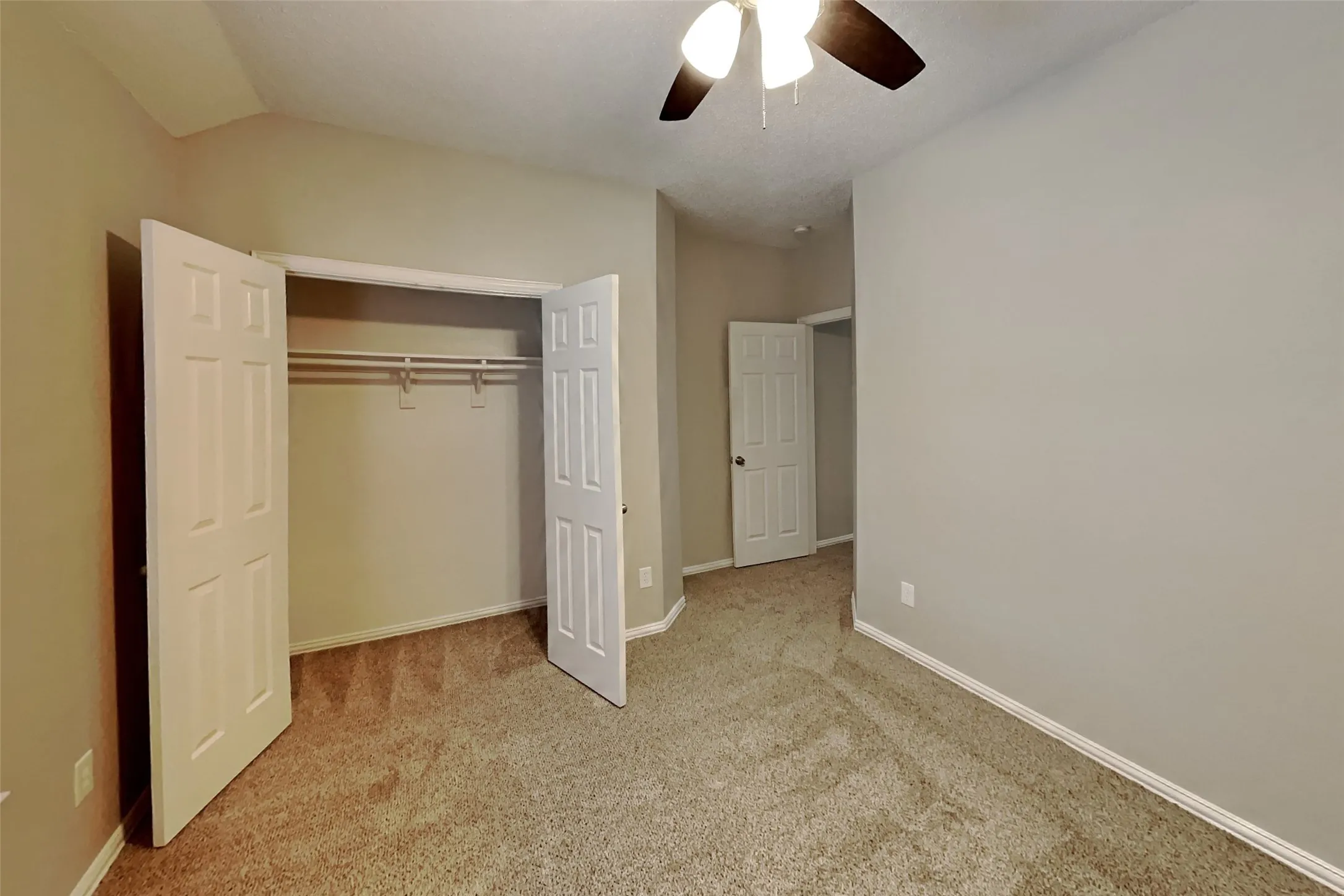 Single Family Residence For Rent in Collin County , 4408 Lansbury Lane, Plano, Texas 75093, 4 Bedroom, 3 Bathroom, 2 Garage spaces, 2,604 Sqft, built in 1998, mls#21398452, Real Estate Agent in Plano, Homes For Rent in Collin county, Homes For Rent in Plano, Realtor in Plano Texas, Real Estate Brokerage Independent Realty Texas, Luminita Cordes Realtor