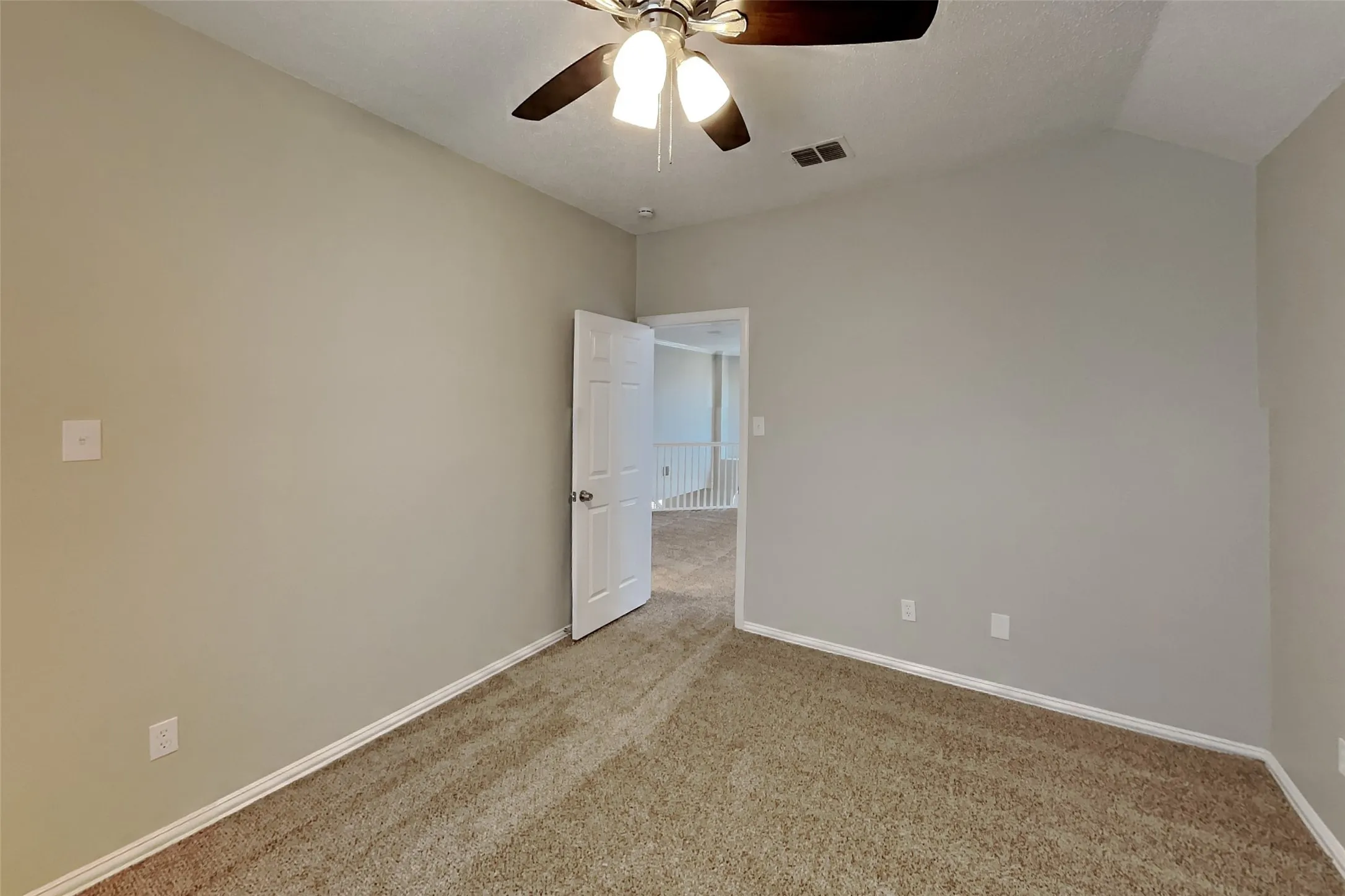 Single Family Residence For Rent in Collin County , 4408 Lansbury Lane, Plano, Texas 75093, 4 Bedroom, 3 Bathroom, 2 Garage spaces, 2,604 Sqft, built in 1998, mls#21398452, Real Estate Agent in Plano, Homes For Rent in Collin county, Homes For Rent in Plano, Realtor in Plano Texas, Real Estate Brokerage Independent Realty Texas, Luminita Cordes Realtor