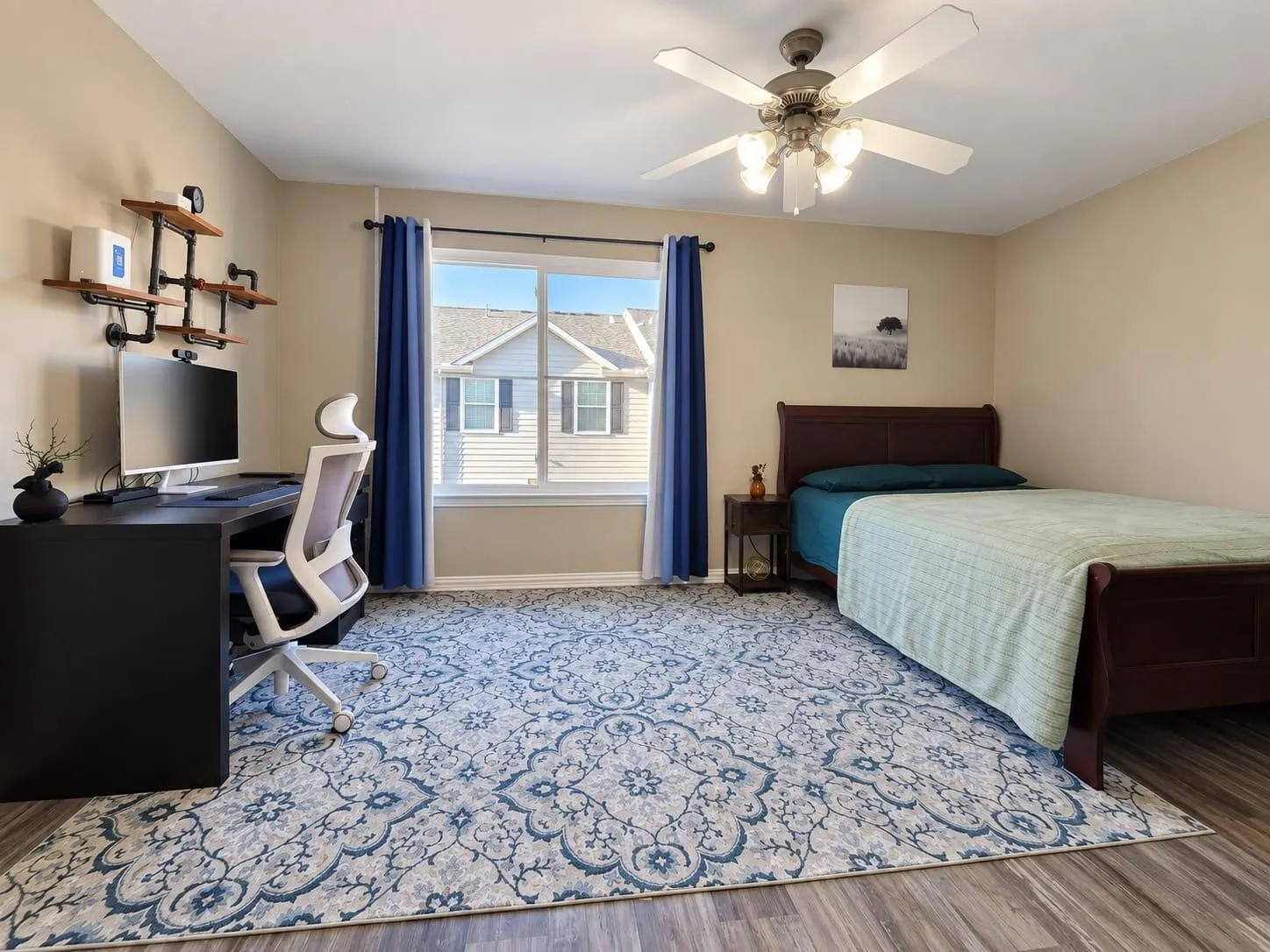 Townhouse For Sale in Tarrant County , 2910 Durango Place, Bedford, Texas 76021, 2 Bedroom, 3 Bathroom, 2 Garage spaces, 1,488 Sqft, built in 2006, mls#21398458, Real Estate Agent in Bedford, Homes For Sale in Tarrant county, Homes For Sale in Bedford, Realtor in Bedford Texas, Real Estate Brokerage Independent Realty Texas, Luminita Cordes Realtor