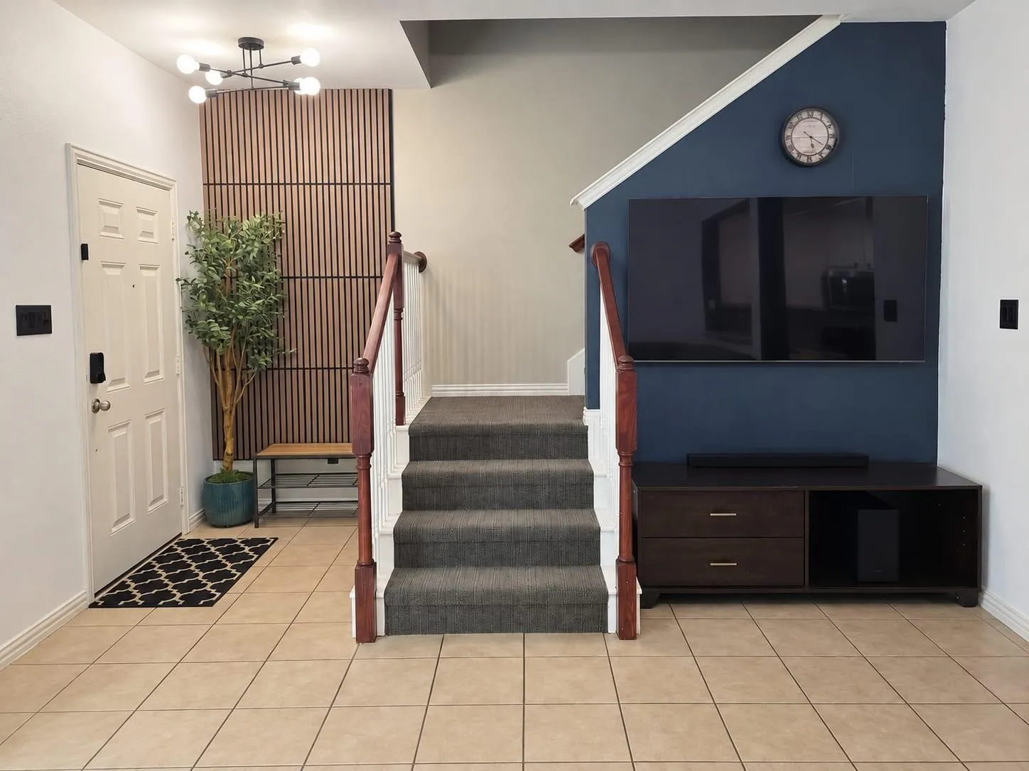 Townhouse For Sale in Tarrant County , 2910 Durango Place, Bedford, Texas 76021, 2 Bedroom, 3 Bathroom, 2 Garage spaces, 1,488 Sqft, built in 2006, mls#21398458, Real Estate Agent in Bedford, Homes For Sale in Tarrant county, Homes For Sale in Bedford, Realtor in Bedford Texas, Real Estate Brokerage Independent Realty Texas, Luminita Cordes Realtor