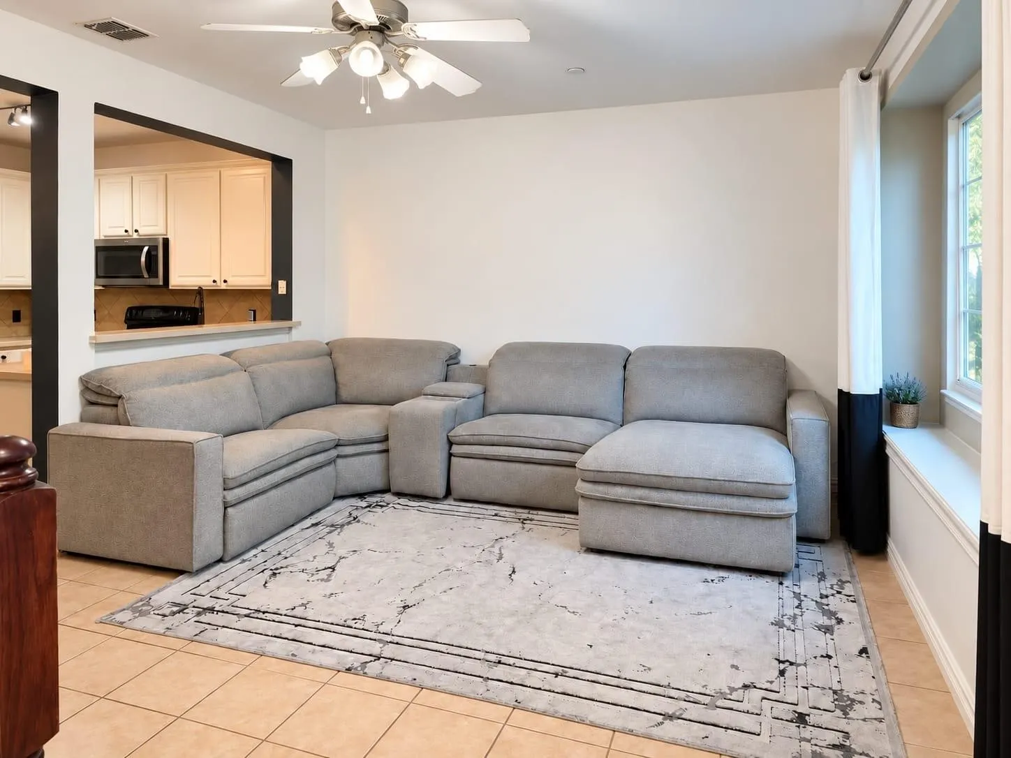 Townhouse For Sale in Tarrant County , 2910 Durango Place, Bedford, Texas 76021, 2 Bedroom, 3 Bathroom, 2 Garage spaces, 1,488 Sqft, built in 2006, mls#21398458, Real Estate Agent in Bedford, Homes For Sale in Tarrant county, Homes For Sale in Bedford, Realtor in Bedford Texas, Real Estate Brokerage Independent Realty Texas, Luminita Cordes Realtor