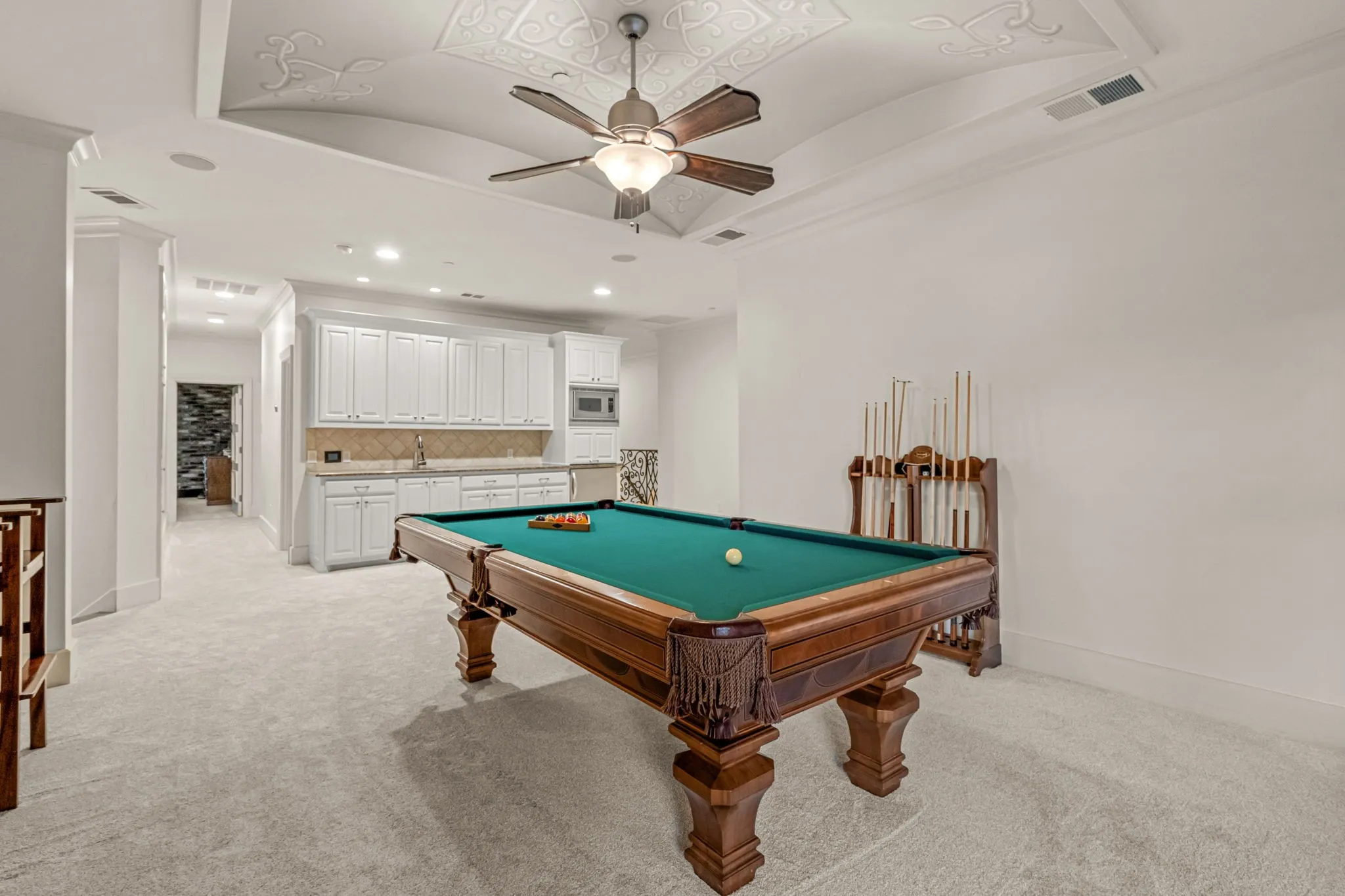 Single Family Residence For Sale in Tarrant County , 512 Rancho Laredo Trail, Southlake, Texas 76092, 5 Bedroom, 8 Bathroom, 4 Garage spaces, 7,439 Sqft, built in 2007, mls#21381728, Real Estate Agent in Southlake, Homes For Sale in Tarrant county, Homes For Sale in Southlake, Realtor in Southlake Texas, Real Estate Brokerage Independent Realty Texas, Luminita Cordes Realtor