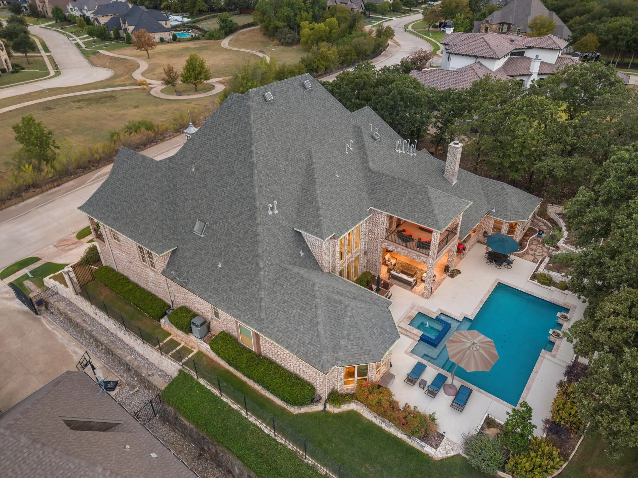 Single Family Residence For Sale in Tarrant County , 512 Rancho Laredo Trail, Southlake, Texas 76092, 5 Bedroom, 8 Bathroom, 4 Garage spaces, 7,439 Sqft, built in 2007, mls#21381728, Real Estate Agent in Southlake, Homes For Sale in Tarrant county, Homes For Sale in Southlake, Realtor in Southlake Texas, Real Estate Brokerage Independent Realty Texas, Luminita Cordes Realtor