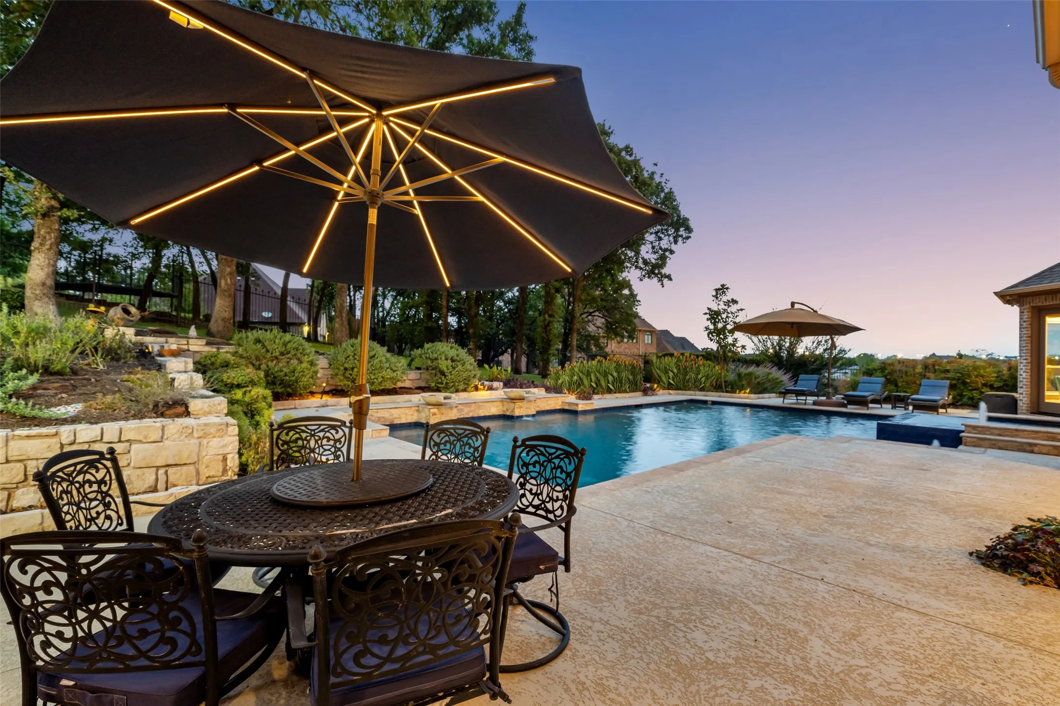 Single Family Residence For Sale in Tarrant County , 512 Rancho Laredo Trail, Southlake, Texas 76092, 5 Bedroom, 8 Bathroom, 4 Garage spaces, 7,439 Sqft, built in 2007, mls#21381728, Real Estate Agent in Southlake, Homes For Sale in Tarrant county, Homes For Sale in Southlake, Realtor in Southlake Texas, Real Estate Brokerage Independent Realty Texas, Luminita Cordes Realtor