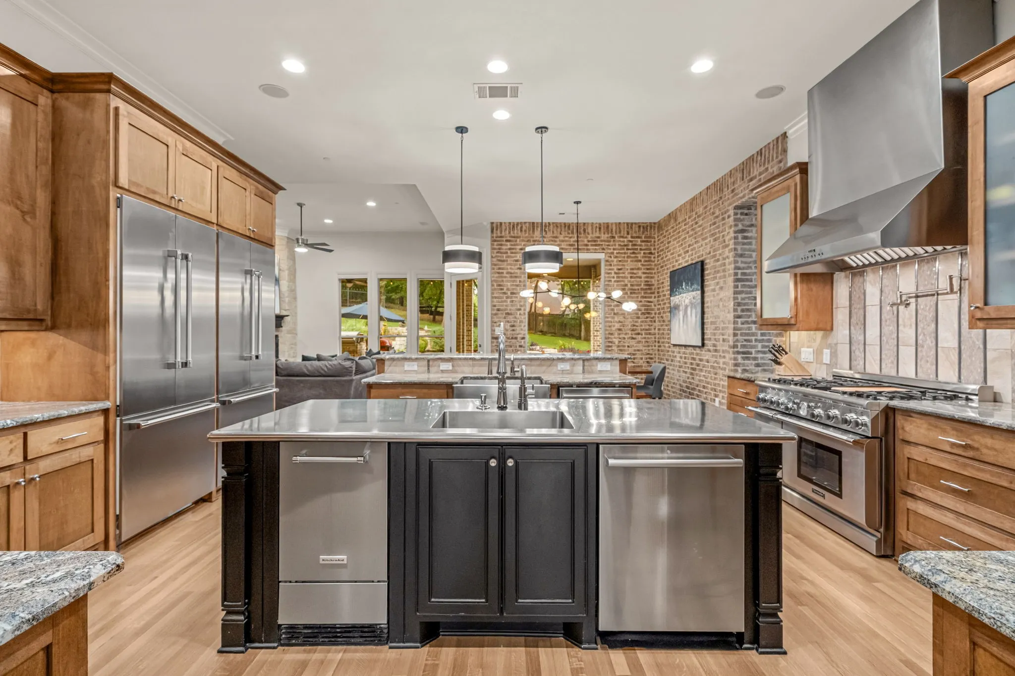 Single Family Residence For Sale in Tarrant County , 512 Rancho Laredo Trail, Southlake, Texas 76092, 5 Bedroom, 8 Bathroom, 4 Garage spaces, 7,439 Sqft, built in 2007, mls#21381728, Real Estate Agent in Southlake, Homes For Sale in Tarrant county, Homes For Sale in Southlake, Realtor in Southlake Texas, Real Estate Brokerage Independent Realty Texas, Luminita Cordes Realtor