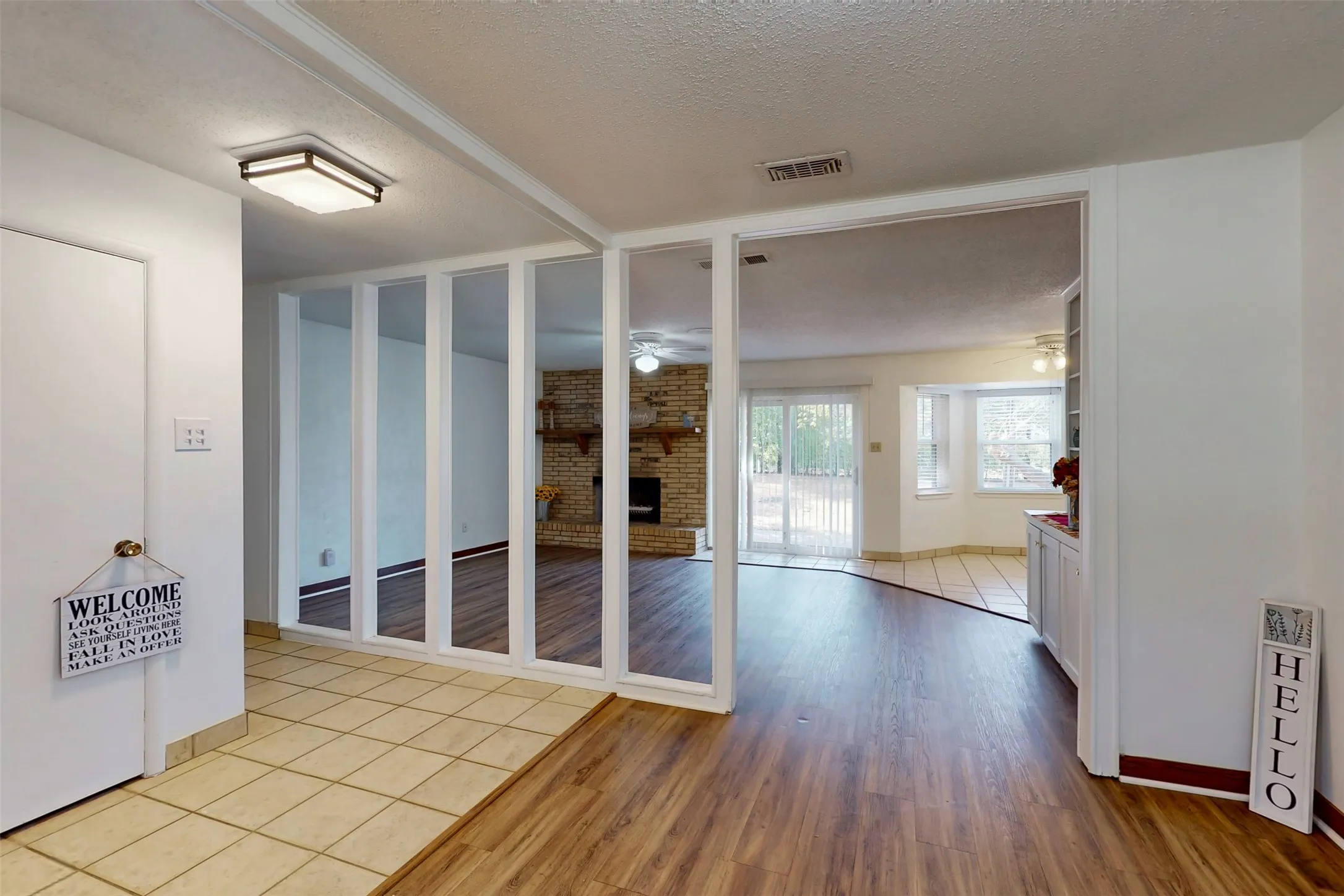 Built-in features separate the spaces, but leave the sightlines open.
