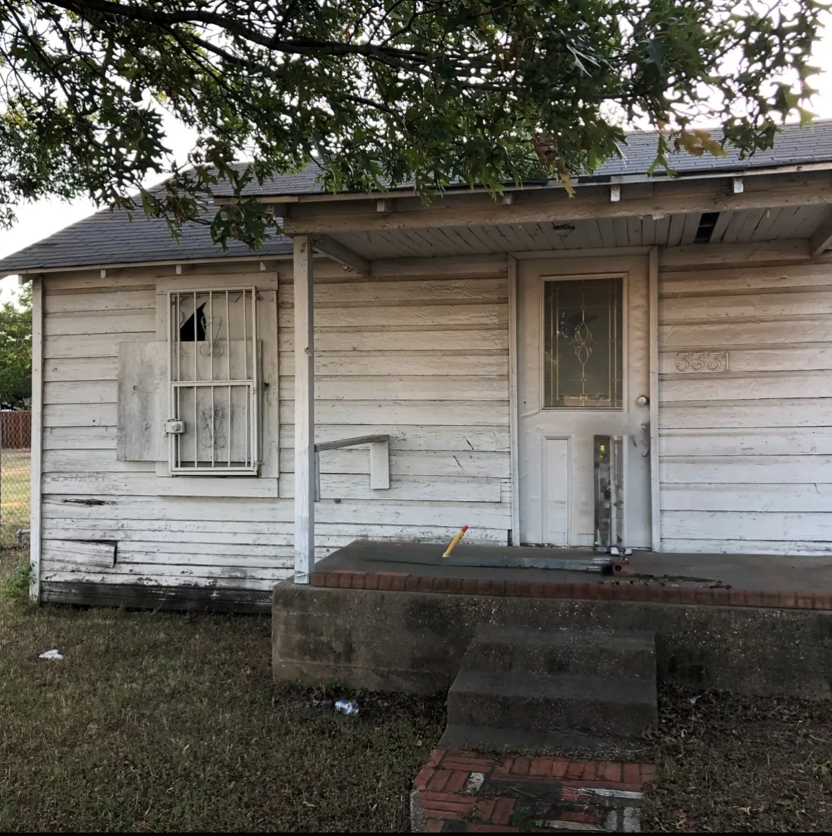 Single Family Residence For Sale in Dallas County , 3331 Sylvan Avenue, Dallas, Texas 75212, 3 Bedroom, 1 Bathroom, Garage spaces, 952 Sqft, built in 1940, mls#21377045, Real Estate Agent in Dallas, Homes For Sale in Dallas county, Homes For Sale in Dallas, Realtor in Dallas Texas, Real Estate Brokerage Independent Realty Texas, Luminita Cordes Realtor