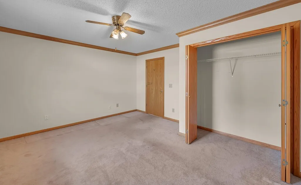 Single Family Residence For Sale in Mc Lennan County , 317 Williams Road, Lorena, Texas 76655, 3 Bedroom, 2 Bathroom, 2 Garage spaces, 2,142 Sqft, built in 1984, mls#21390881, Real Estate Agent in Lorena, Homes For Sale in Mc Lennan county, Homes For Sale in Lorena, Realtor in Lorena Texas, Real Estate Brokerage Independent Realty Texas, Luminita Cordes Realtor