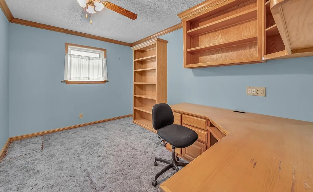 Single Family Residence For Sale in Mc Lennan County , 317 Williams Road, Lorena, Texas 76655, 3 Bedroom, 2 Bathroom, 2 Garage spaces, 2,142 Sqft, built in 1984, mls#21390881, Real Estate Agent in Lorena, Homes For Sale in Mc Lennan county, Homes For Sale in Lorena, Realtor in Lorena Texas, Real Estate Brokerage Independent Realty Texas, Luminita Cordes Realtor