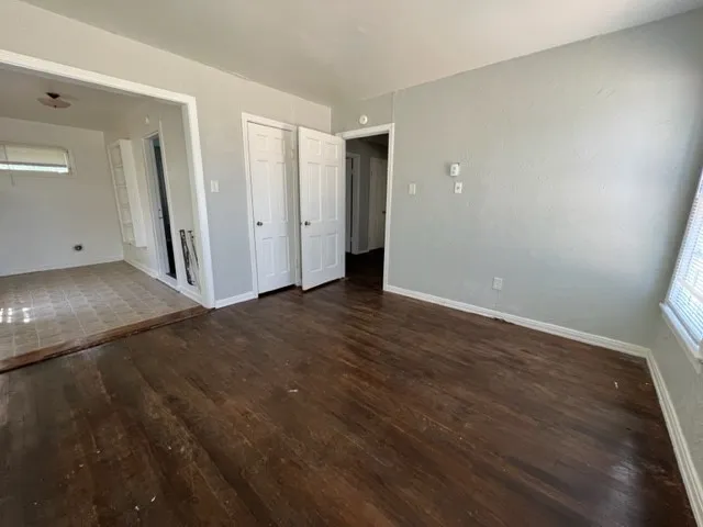 Single Family Residence For Rent in Taylor County , 1817 Mccracken Street, Abilene, Texas 79602, 2 Bedroom, 1 Bathroom, 1 Garage spaces, 1,003 Sqft, built in 1949, mls#21398470, Real Estate Agent in Abilene, Homes For Rent in Taylor county, Homes For Rent in Abilene, Realtor in Abilene Texas, Real Estate Brokerage Independent Realty Texas, Luminita Cordes Realtor