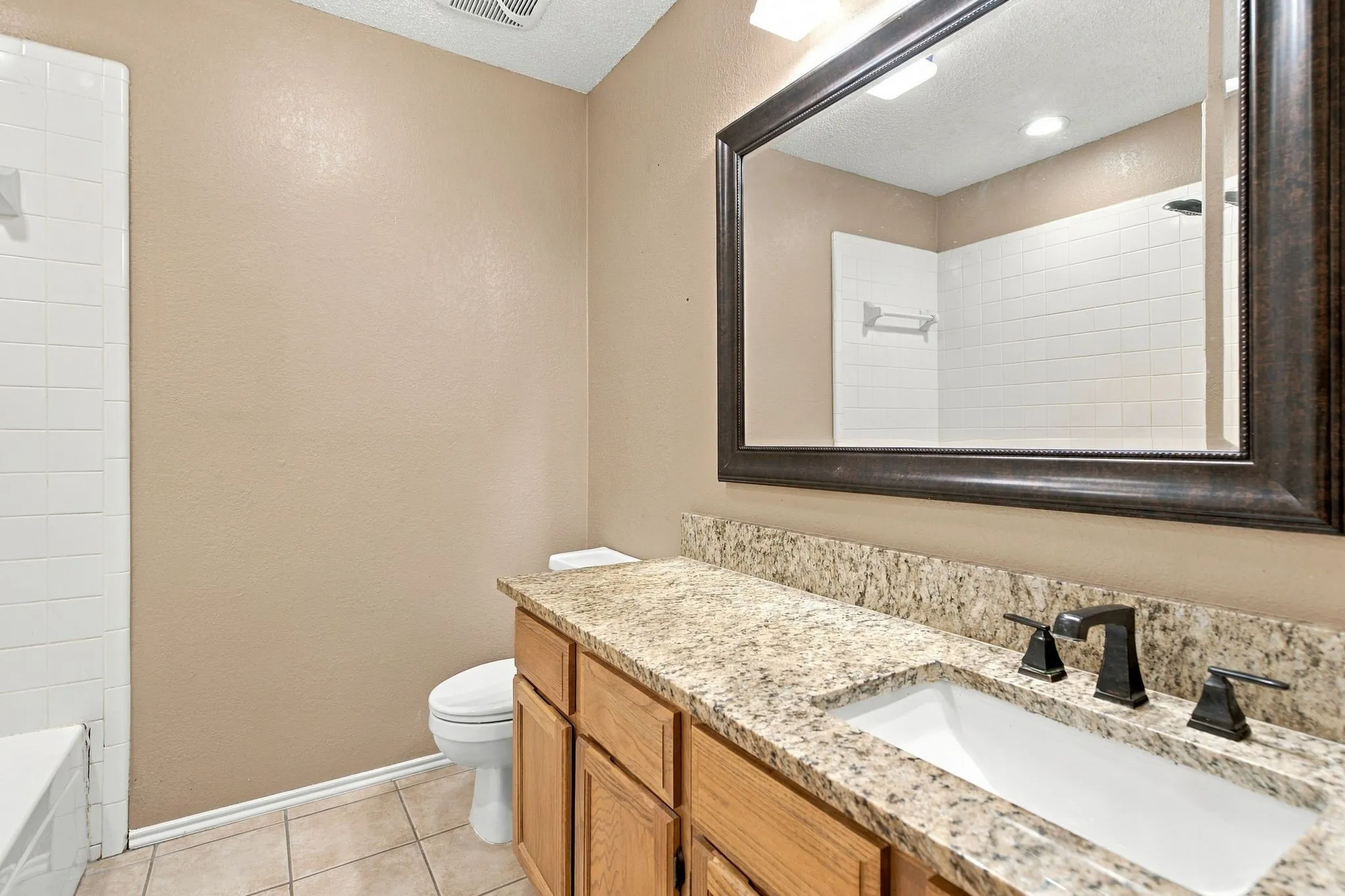 Single Family Residence For Sale in Dallas County , 569 Grace Lane, Coppell, Texas 75019, 2 Bedroom, 2 Bathroom, 1 Garage spaces, 1,205 Sqft, built in 1985, mls#21398047, Real Estate Agent in Coppell, Homes For Sale in Dallas county, Homes For Sale in Coppell, Realtor in Coppell Texas, Real Estate Brokerage Independent Realty Texas, Luminita Cordes Realtor