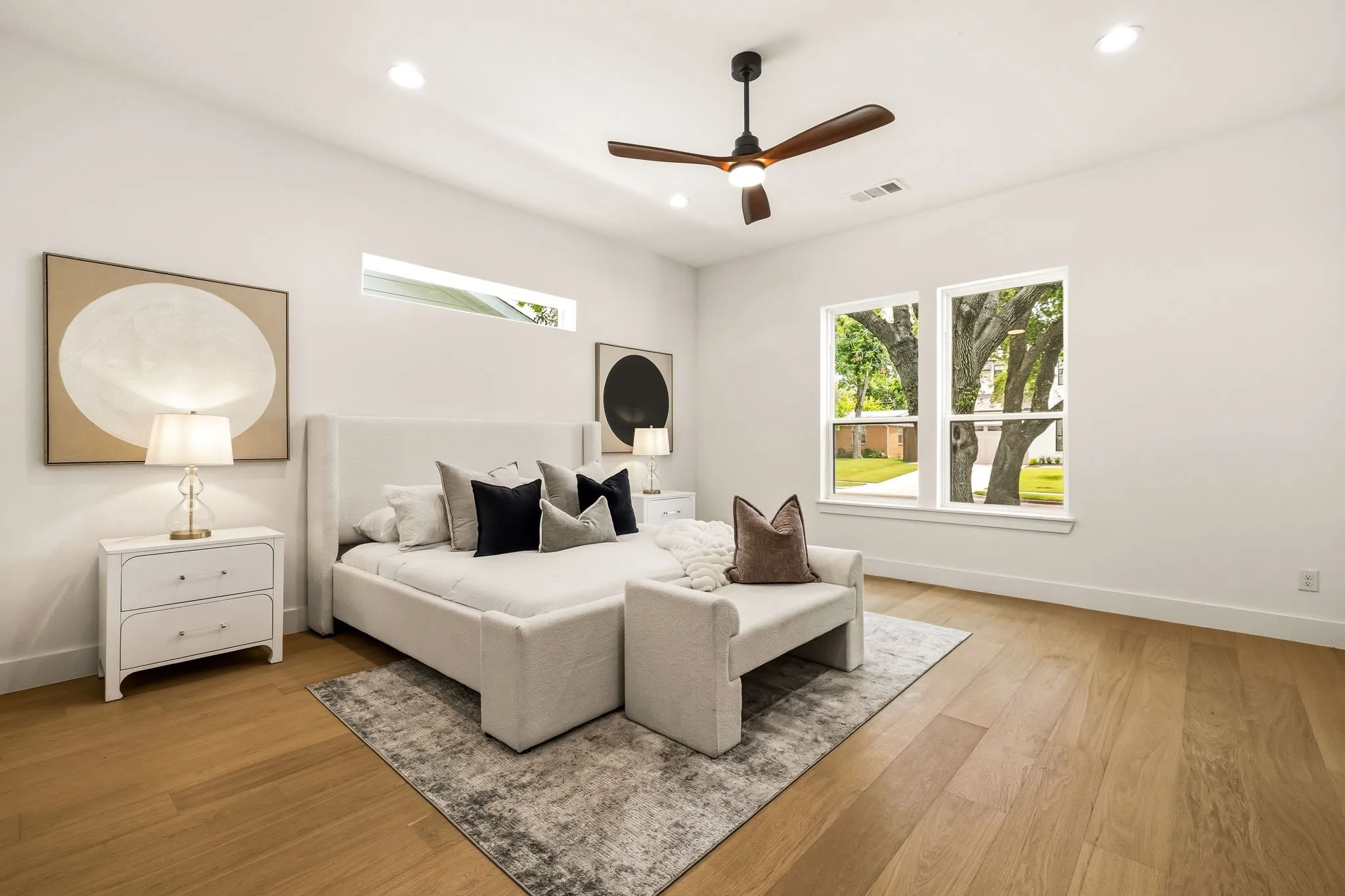 Single Family Residence For Rent in Dallas County , 8903 Liptonshire Drive, Dallas, Texas 75238, 5 Bedroom, 7 Bathroom, 2 Garage spaces, 4,925 Sqft, built in 1955, mls#21398480, Real Estate Agent in Dallas, Homes For Rent in Dallas county, Homes For Rent in Dallas, Realtor in Dallas Texas, Real Estate Brokerage Independent Realty Texas, Luminita Cordes Realtor