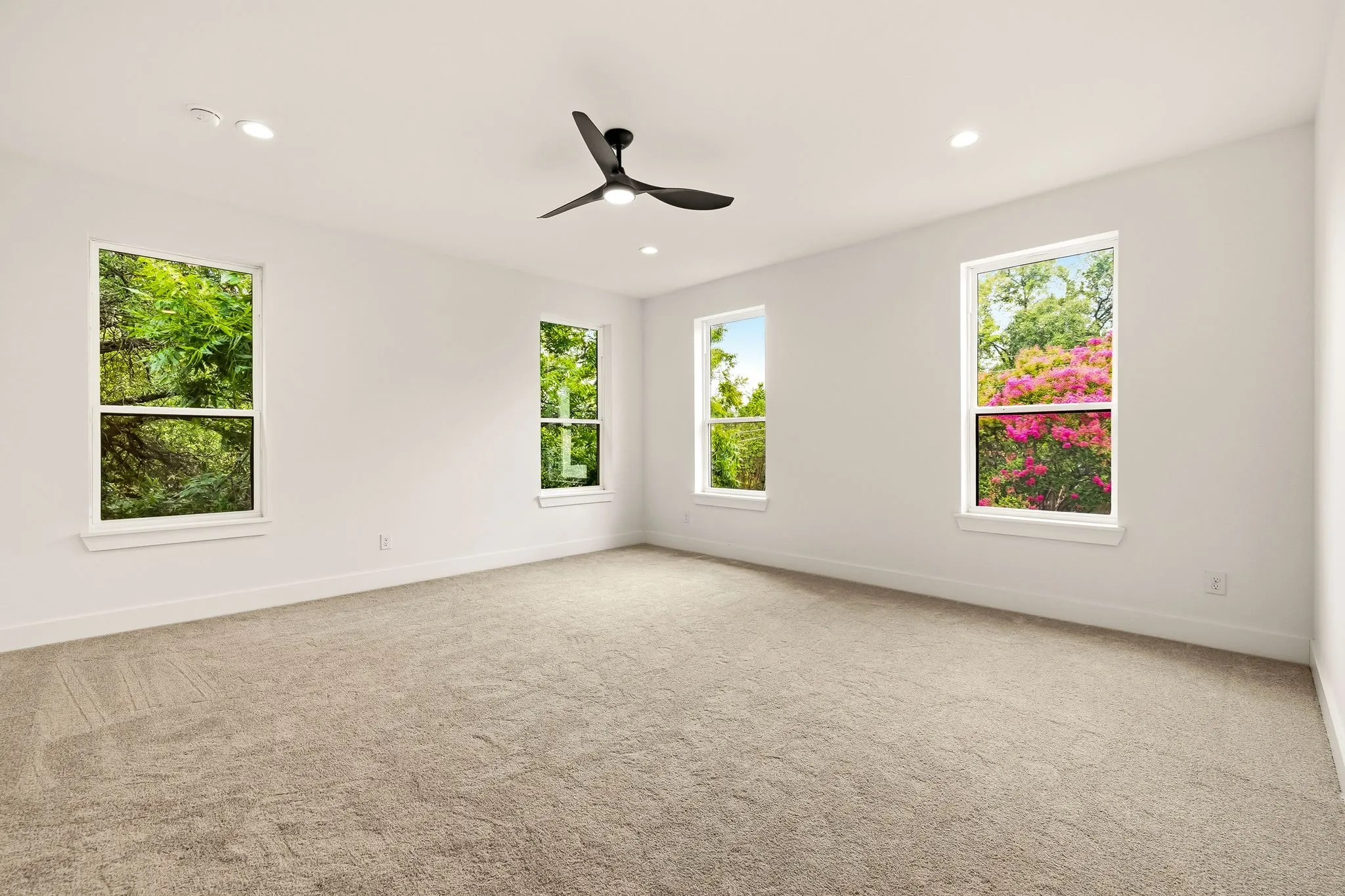 Single Family Residence For Rent in Dallas County , 8903 Liptonshire Drive, Dallas, Texas 75238, 5 Bedroom, 7 Bathroom, 2 Garage spaces, 4,925 Sqft, built in 1955, mls#21398480, Real Estate Agent in Dallas, Homes For Rent in Dallas county, Homes For Rent in Dallas, Realtor in Dallas Texas, Real Estate Brokerage Independent Realty Texas, Luminita Cordes Realtor