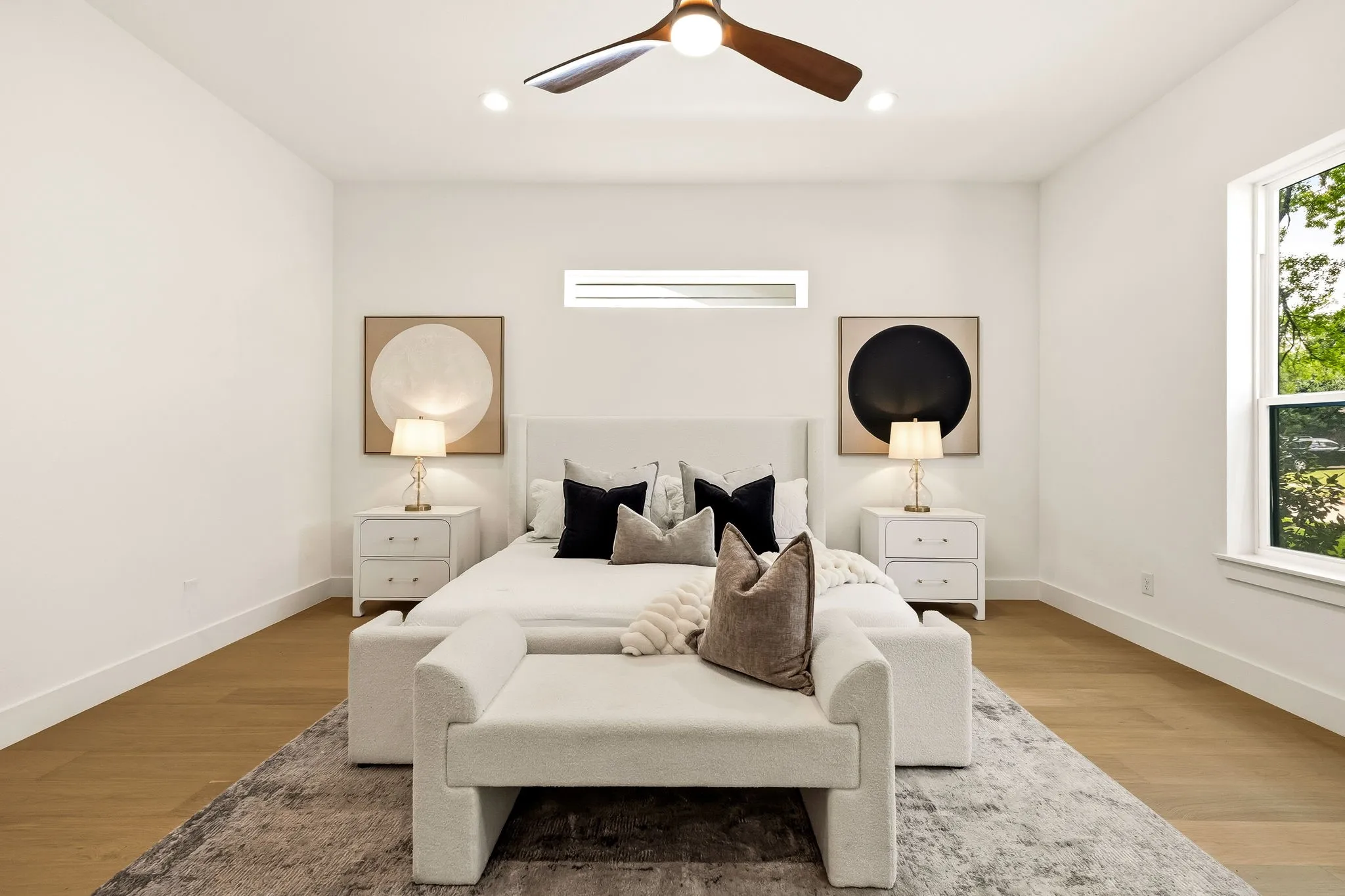 Single Family Residence For Rent in Dallas County , 8903 Liptonshire Drive, Dallas, Texas 75238, 5 Bedroom, 7 Bathroom, 2 Garage spaces, 4,925 Sqft, built in 1955, mls#21398480, Real Estate Agent in Dallas, Homes For Rent in Dallas county, Homes For Rent in Dallas, Realtor in Dallas Texas, Real Estate Brokerage Independent Realty Texas, Luminita Cordes Realtor