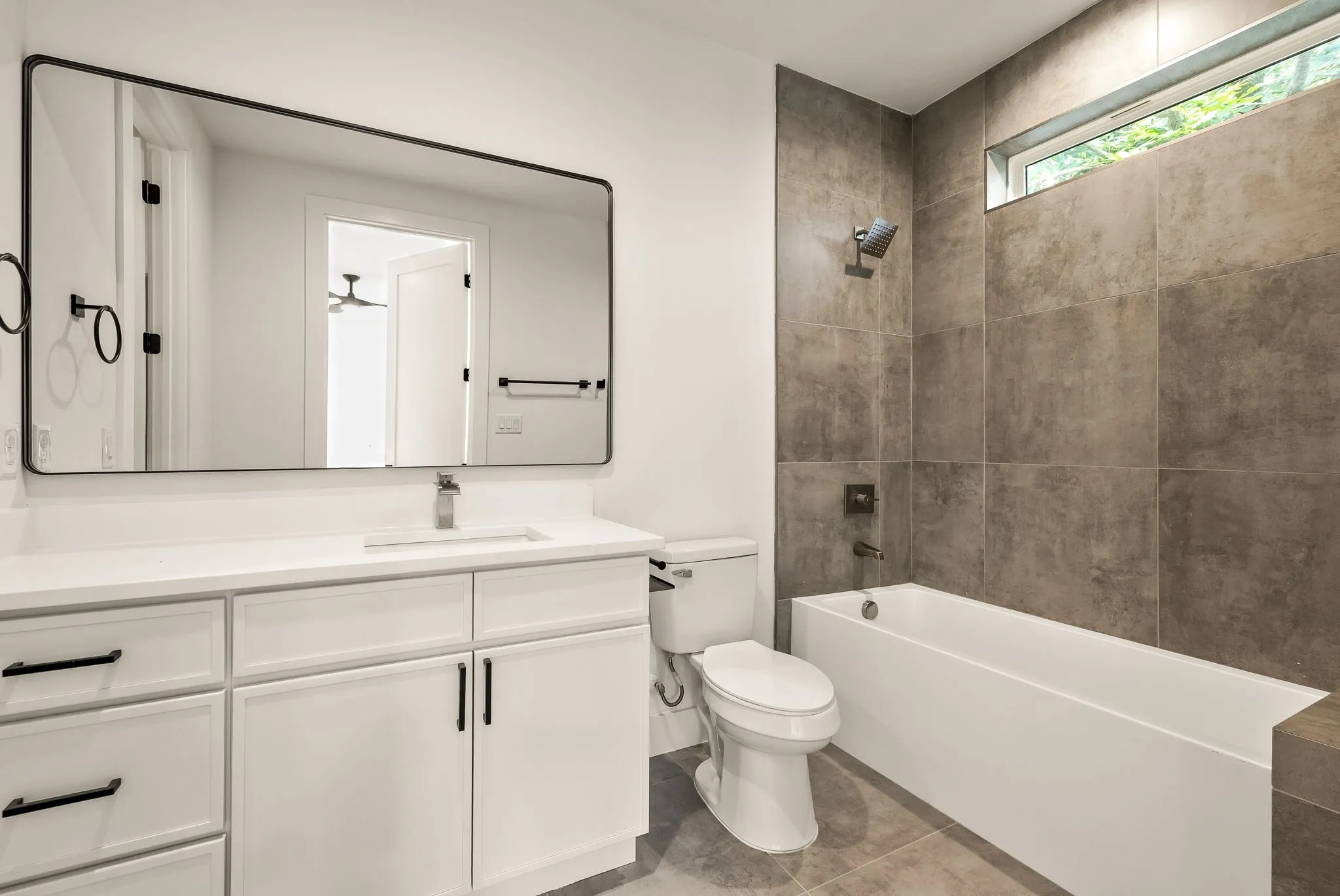 Single Family Residence For Rent in Dallas County , 8903 Liptonshire Drive, Dallas, Texas 75238, 5 Bedroom, 7 Bathroom, 2 Garage spaces, 4,925 Sqft, built in 1955, mls#21398480, Real Estate Agent in Dallas, Homes For Rent in Dallas county, Homes For Rent in Dallas, Realtor in Dallas Texas, Real Estate Brokerage Independent Realty Texas, Luminita Cordes Realtor
