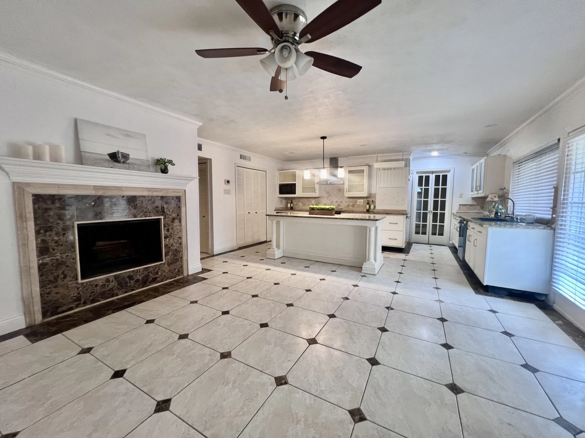 Single Family Residence For Rent in Collin County , 3925 Villa Downs Drive, Plano, Texas 75023, 3 Bedroom, 2 Bathroom, 2 Garage spaces, 1,744 Sqft, built in 1974, mls#21375696, Real Estate Agent in Plano, Homes For Rent in Collin county, Homes For Rent in Plano, Realtor in Plano Texas, Real Estate Brokerage Independent Realty Texas, Luminita Cordes Realtor