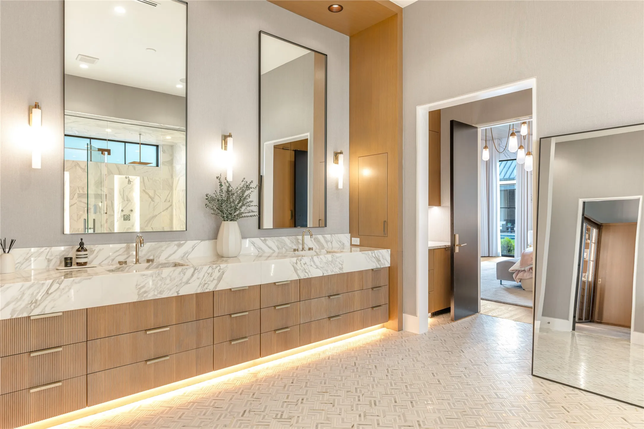 Single Family Residence For Sale in Tarrant County , 1725 Placid Oaks Lane, Westlake, Texas 76262, 5 Bedroom, 8 Bathroom, 4 Garage spaces, 9,507 Sqft, built in 2022, mls#21388473, Real Estate Agent in Westlake, Homes For Sale in Tarrant county, Homes For Sale in Westlake, Realtor in Westlake Texas, Real Estate Brokerage Independent Realty Texas, Luminita Cordes Realtor