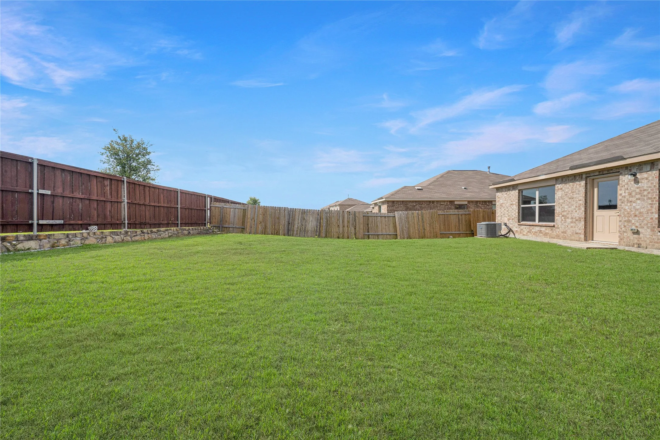Multiple Parcels For Sale in Kaufman County , 4505 Mares Tail Drive, Forney, Texas 75126, 3 Bedroom, 2 Bathroom, 2 Garage spaces, 1,235 Sqft, built in 2019, mls#21394843, Real Estate Agent in Forney, Homes For Sale in Kaufman county, Homes For Sale in Forney, Realtor in Forney Texas, Real Estate Brokerage Independent Realty Texas, Luminita Cordes Realtor