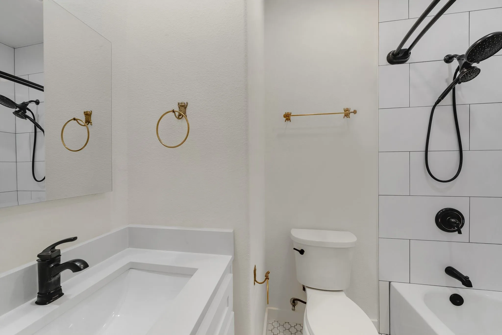 Guest bathroom ensuite