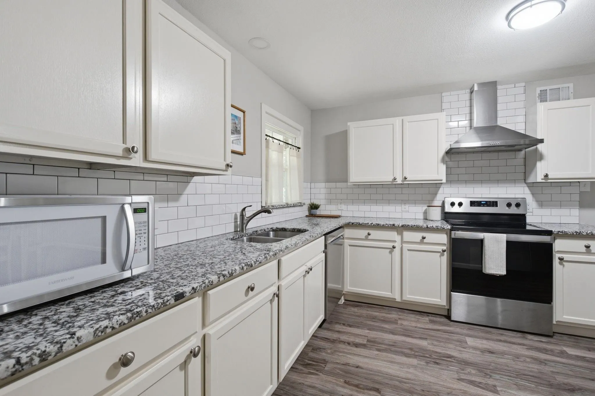Single Family Residence For Rent in Grayson County , 1413 N Wharton Street, Sherman, Texas 75092, 4 Bedroom, 2 Bathroom, 1 Garage spaces, 1,849 Sqft, built in 1955, mls#21396232, Real Estate Agent in Sherman, Homes For Rent in Grayson county, Homes For Rent in Sherman, Realtor in Sherman Texas, Real Estate Brokerage Independent Realty Texas, Luminita Cordes Realtor