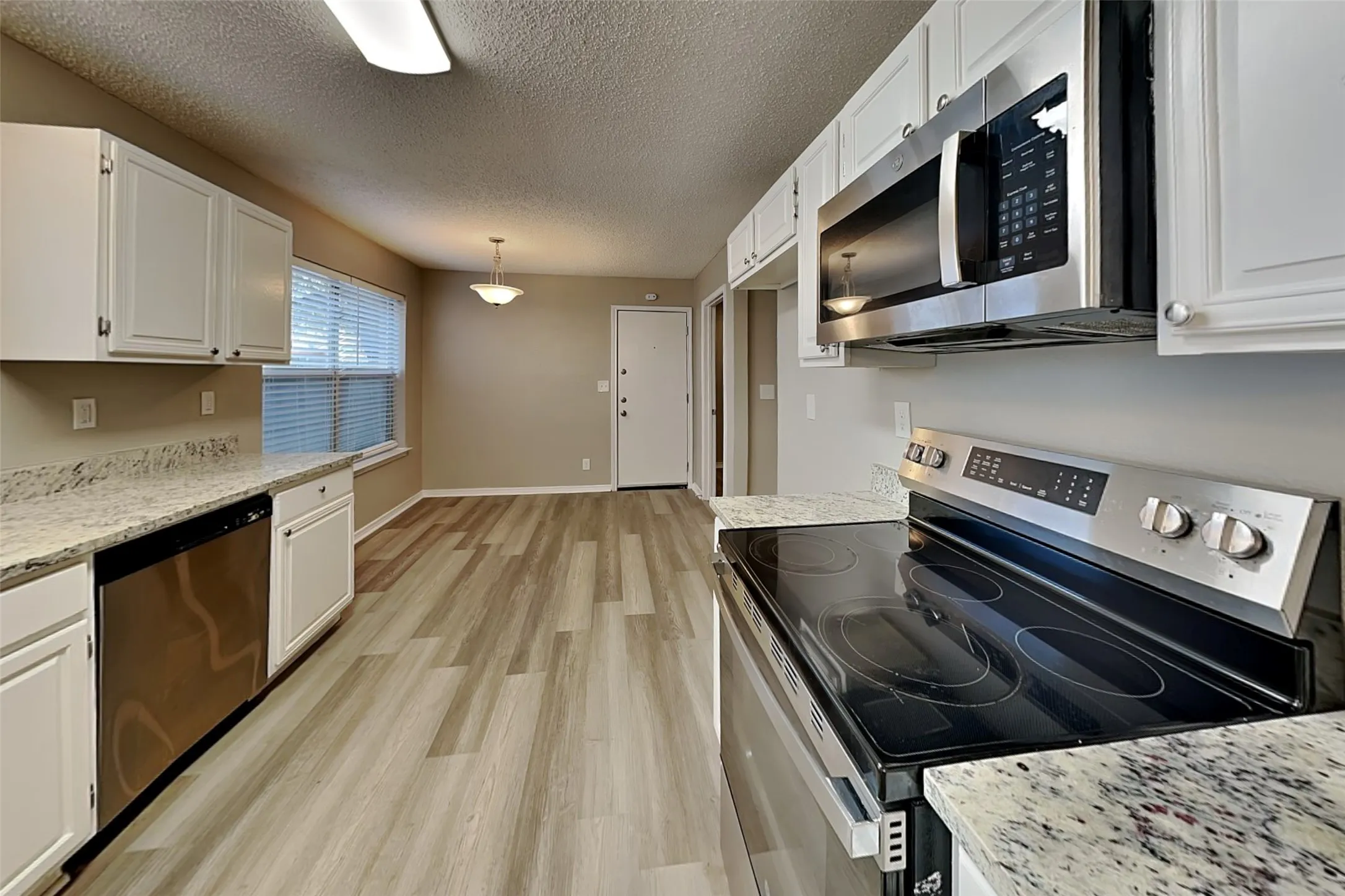Single Family Residence For Rent in Tarrant County , 4741 Baytree Drive, Fort Worth, Texas 76137, 3 Bedroom, 2 Bathroom, 2 Garage spaces, 1,588 Sqft, built in 1987, mls#21398504, Real Estate Agent in Fort Worth, Homes For Rent in Tarrant county, Homes For Rent in Fort Worth, Realtor in Fort Worth Texas, Real Estate Brokerage Independent Realty Texas, Luminita Cordes Realtor