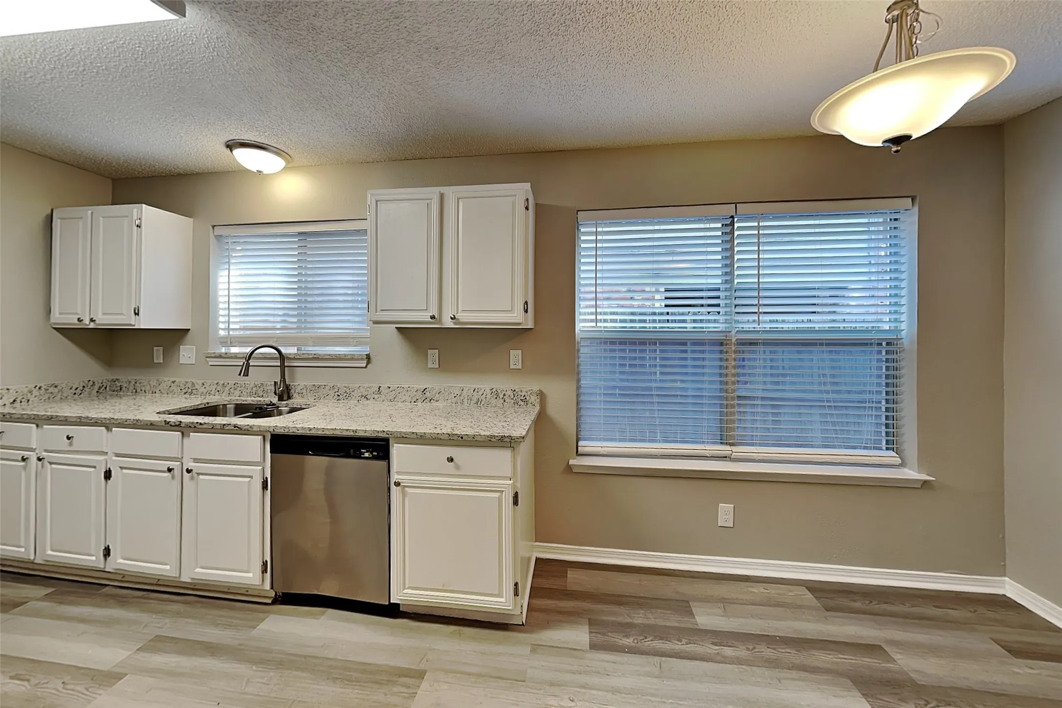 Single Family Residence For Rent in Tarrant County , 4741 Baytree Drive, Fort Worth, Texas 76137, 3 Bedroom, 2 Bathroom, 2 Garage spaces, 1,588 Sqft, built in 1987, mls#21398504, Real Estate Agent in Fort Worth, Homes For Rent in Tarrant county, Homes For Rent in Fort Worth, Realtor in Fort Worth Texas, Real Estate Brokerage Independent Realty Texas, Luminita Cordes Realtor