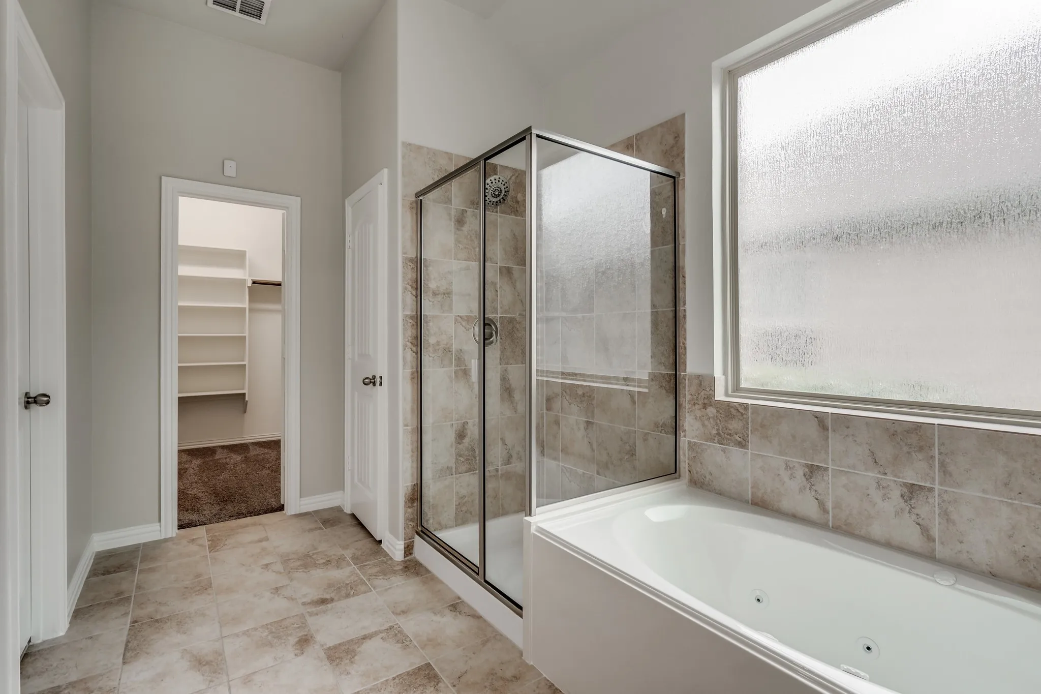 Single Family Residence For Rent in Denton County , 16716 Central Garden Lane, Prosper, Texas 75078, 4 Bedroom, 4 Bathroom, 2 Garage spaces, 3,007 Sqft, built in 2017, mls#21397892, Real Estate Agent in Prosper, Homes For Rent in Denton county, Homes For Rent in Prosper, Realtor in Prosper Texas, Real Estate Brokerage Independent Realty Texas, Luminita Cordes Realtor